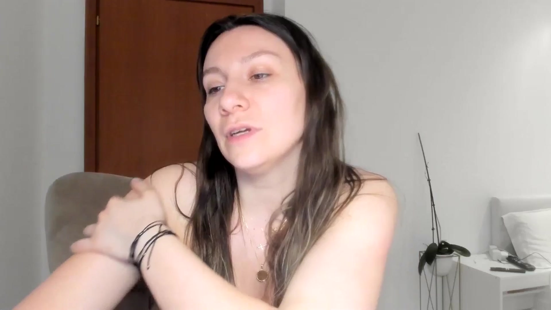 Gallery image thumbnail from ItsEvie's myfreecams stream on, 02/16/2026, 23:35 image 15 of 20