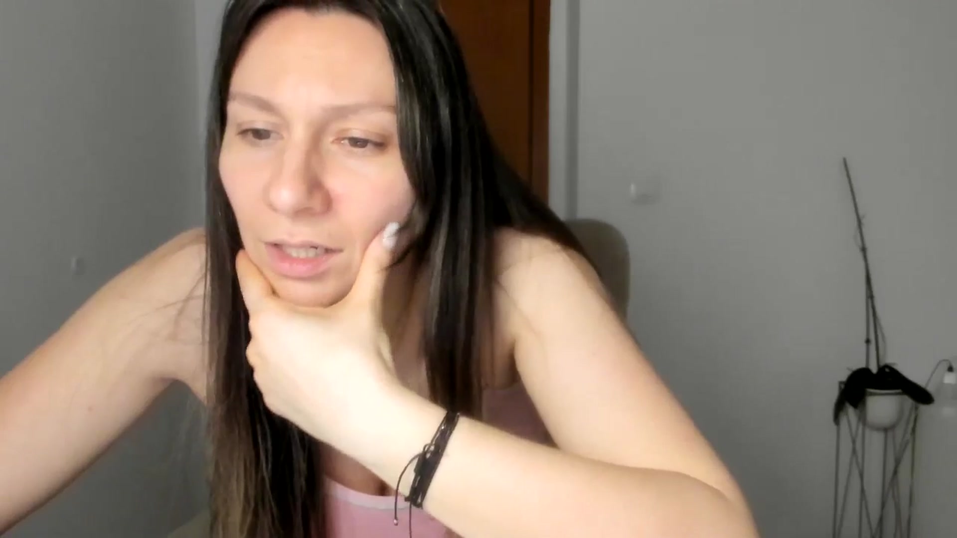 Gallery image thumbnail from ItsEvie's myfreecams stream on, 02/26/2026, 24:24 image 16 of 20