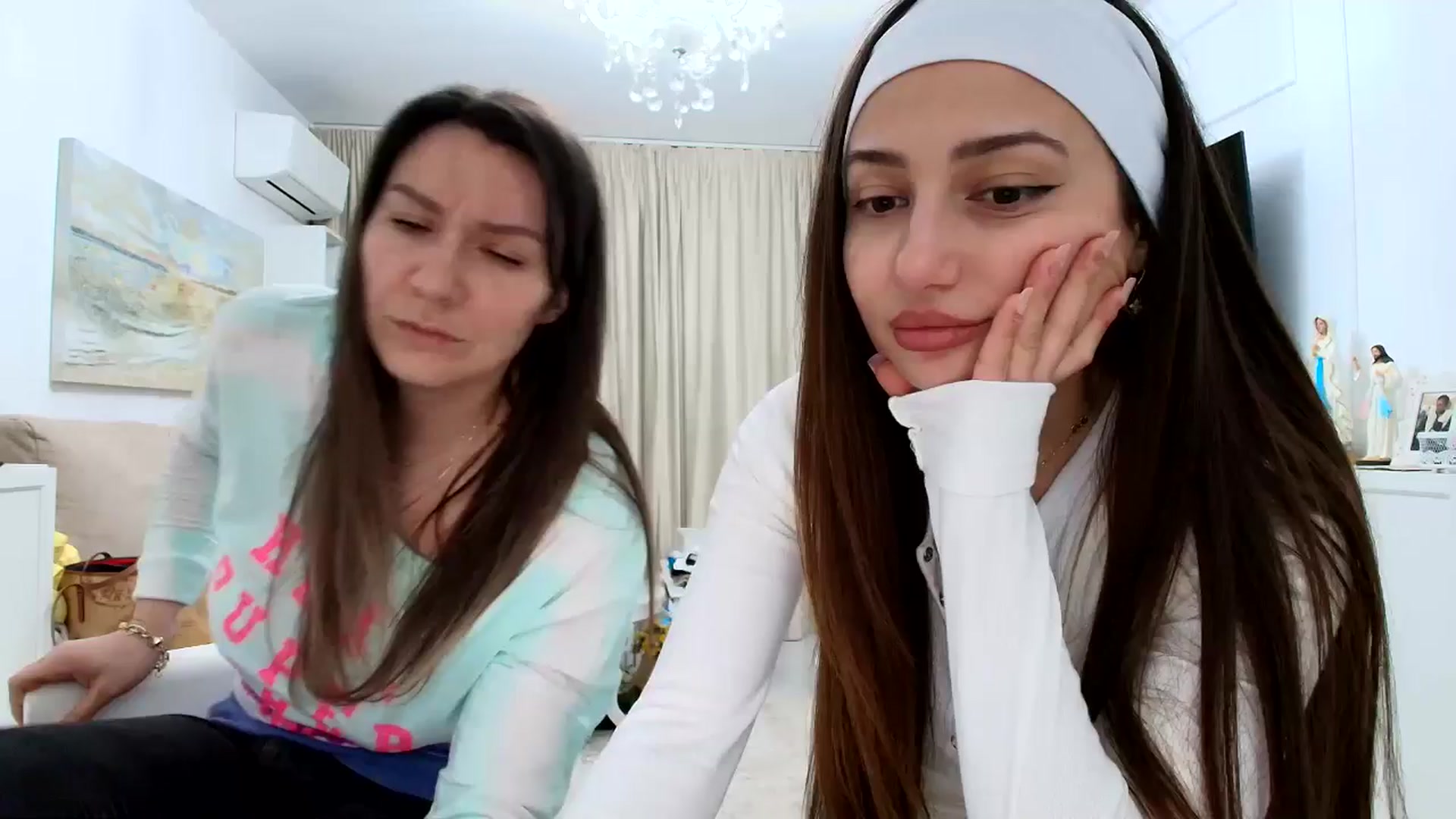 Gallery image thumbnail from ItsEvie's myfreecams stream on, 03/05/2026, 24:00 image 13 of 20