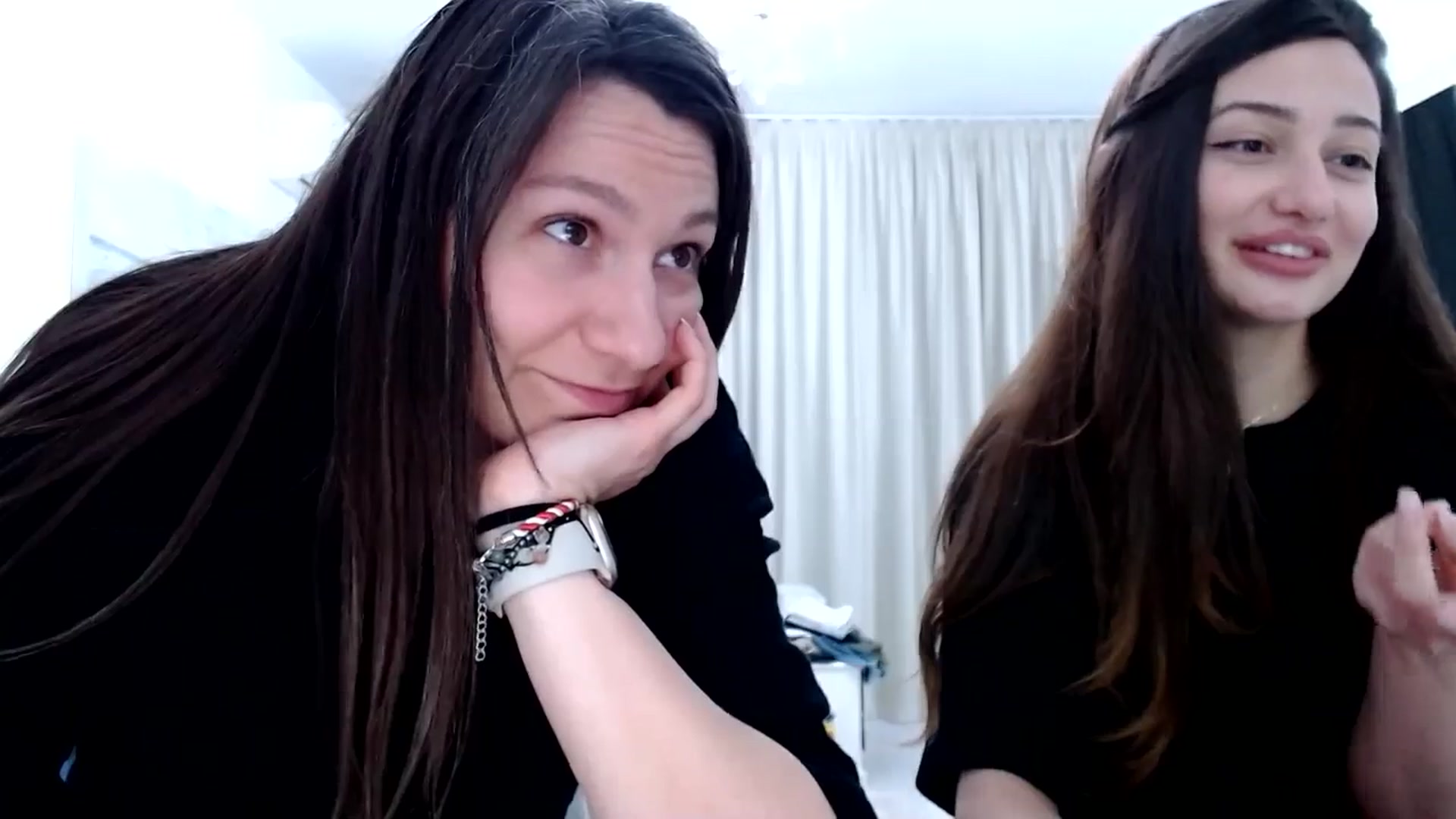 Gallery image thumbnail from ItsEvie's myfreecams stream on, 03/06/2026, 24:09 image 2 of 20
