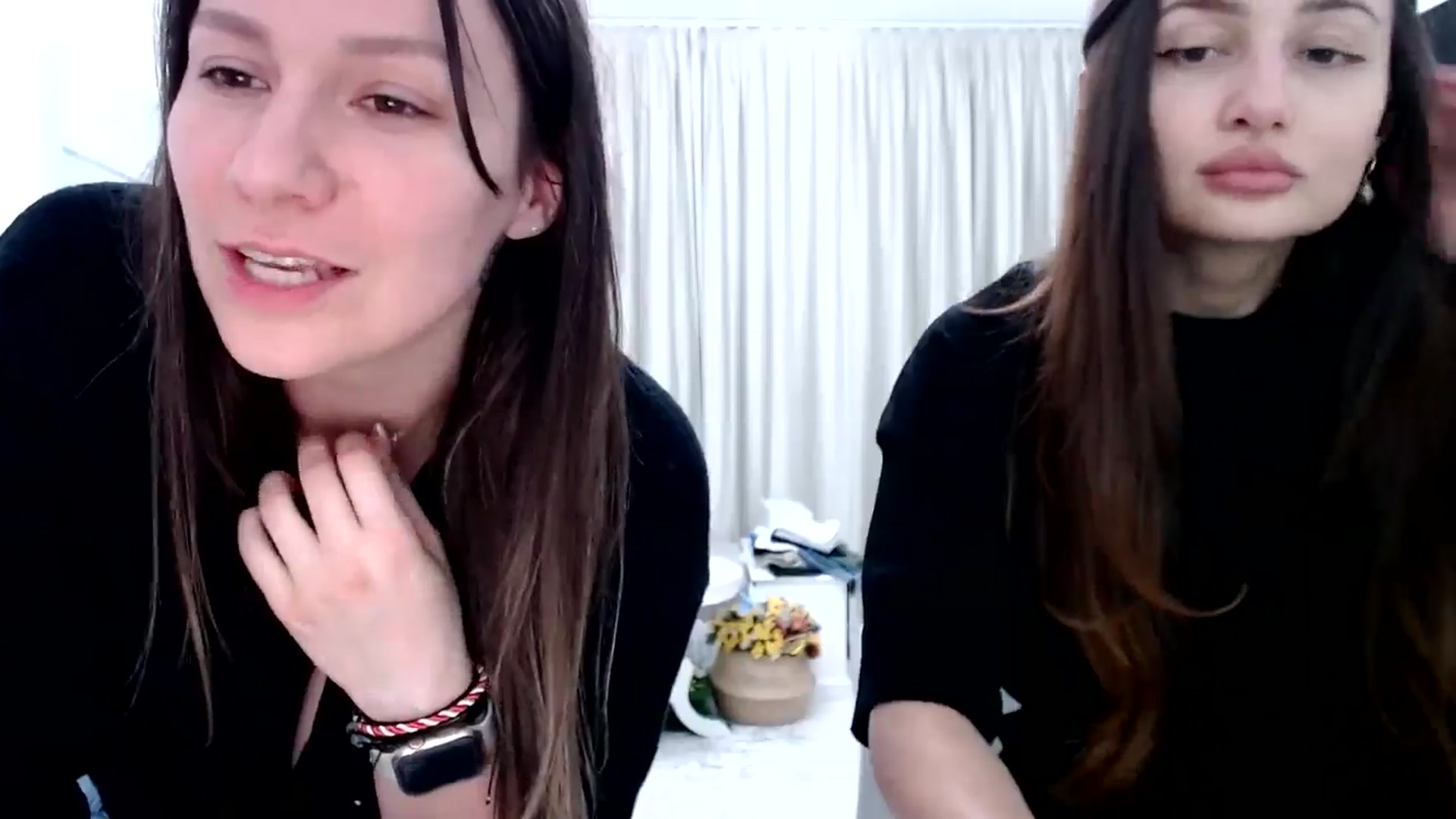 Gallery image thumbnail from ItsEvie's myfreecams stream on, 03/06/2026, 24:09 image 15 of 20