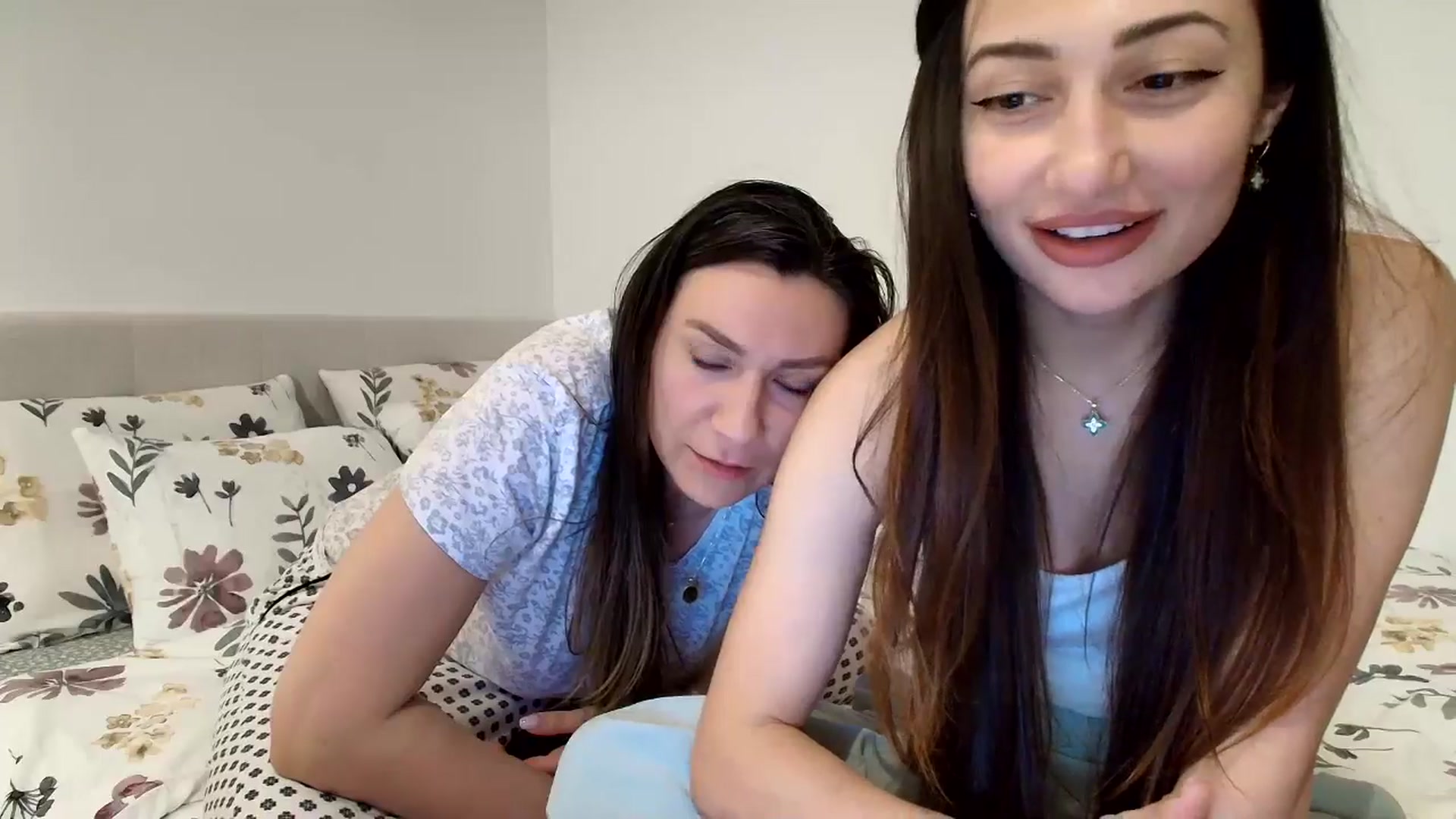 Gallery image thumbnail from ItsEvie's myfreecams stream on, 03/09/2026, 23:14 image 8 of 20