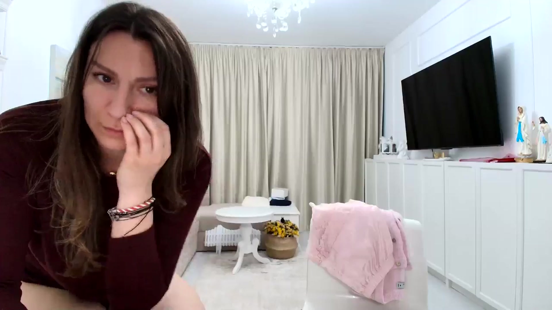 Gallery image thumbnail from ItsEvie's myfreecams stream on, 03/14/2026, 23:22 image 15 of 20