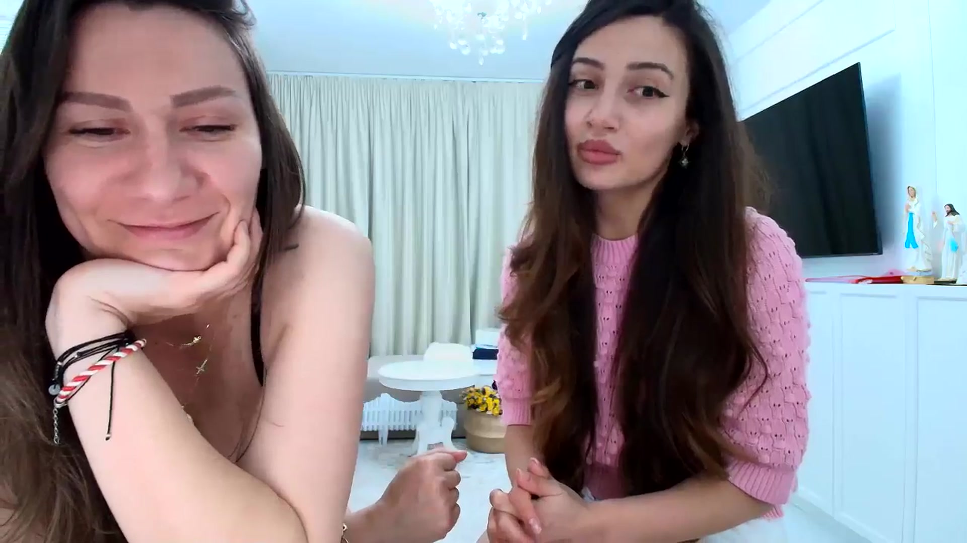 Gallery image thumbnail from ItsEvie's myfreecams stream on, 03/14/2026, 23:22 image 12 of 20