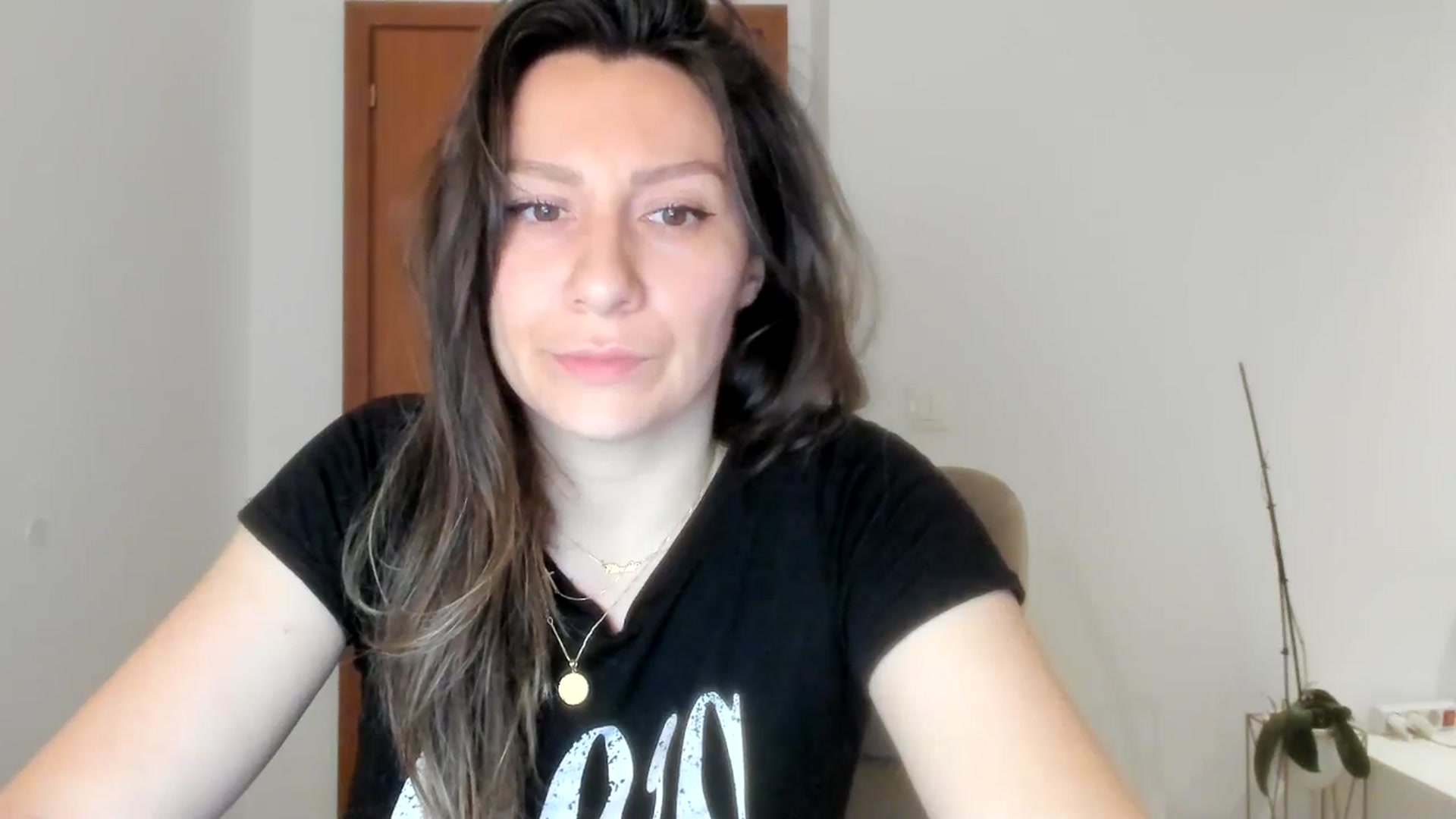Gallery image thumbnail from ItsEvie's myfreecams stream on, 03/30/2026, 22:46 image 4 of 20