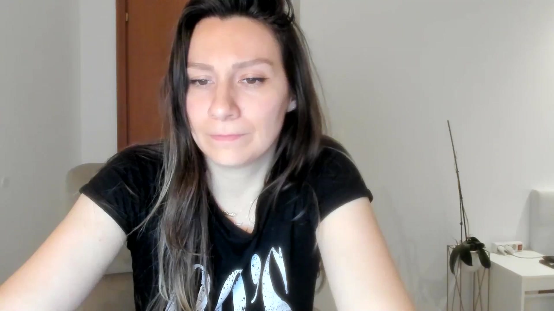 Gallery image thumbnail from ItsEvie's myfreecams stream on, 03/30/2026, 22:46 image 19 of 20