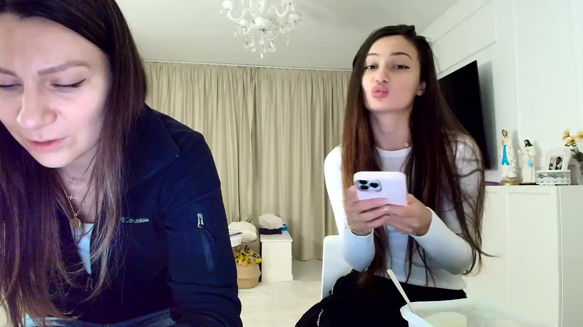 Gallery image thumbnail from ItsEvie's myfreecams stream on, 04/02/2026, 20:57 image 1 of 20
