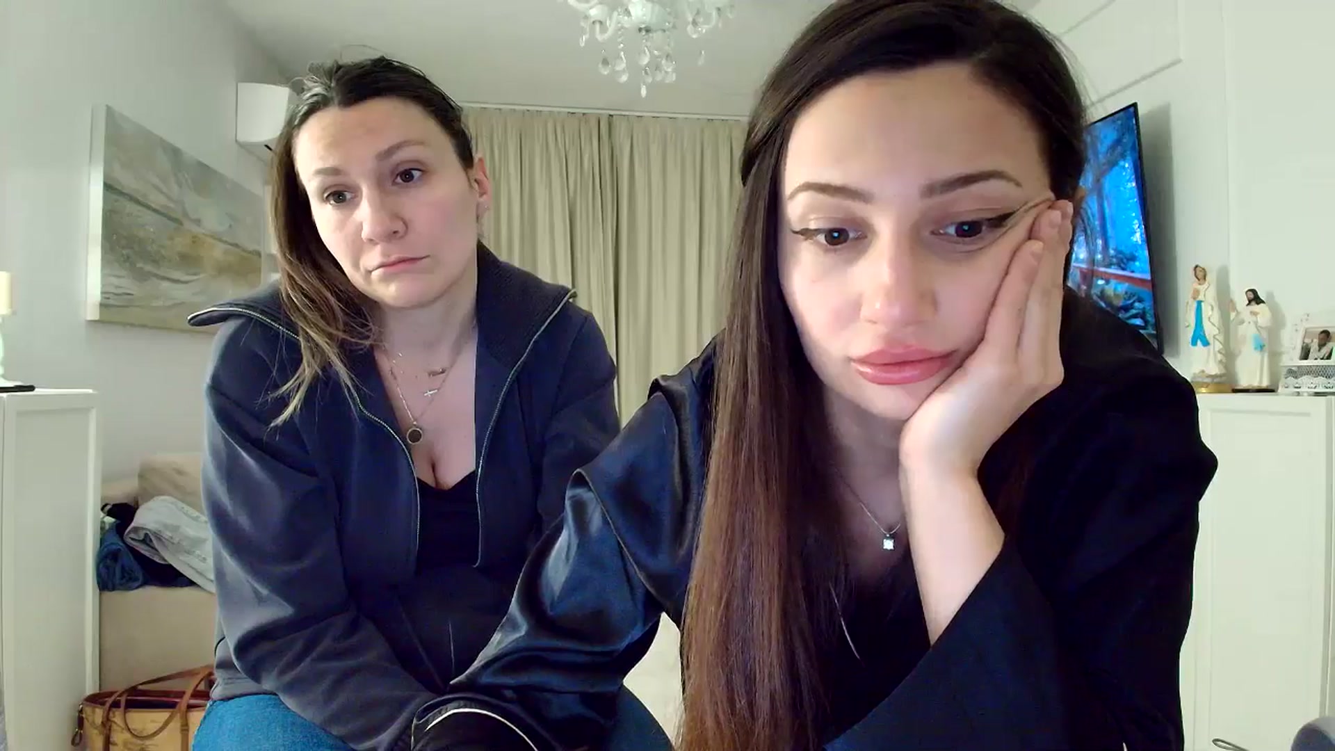 Gallery image thumbnail from ItsEvie's myfreecams stream on, 04/10/2026, 22:28 image 12 of 20