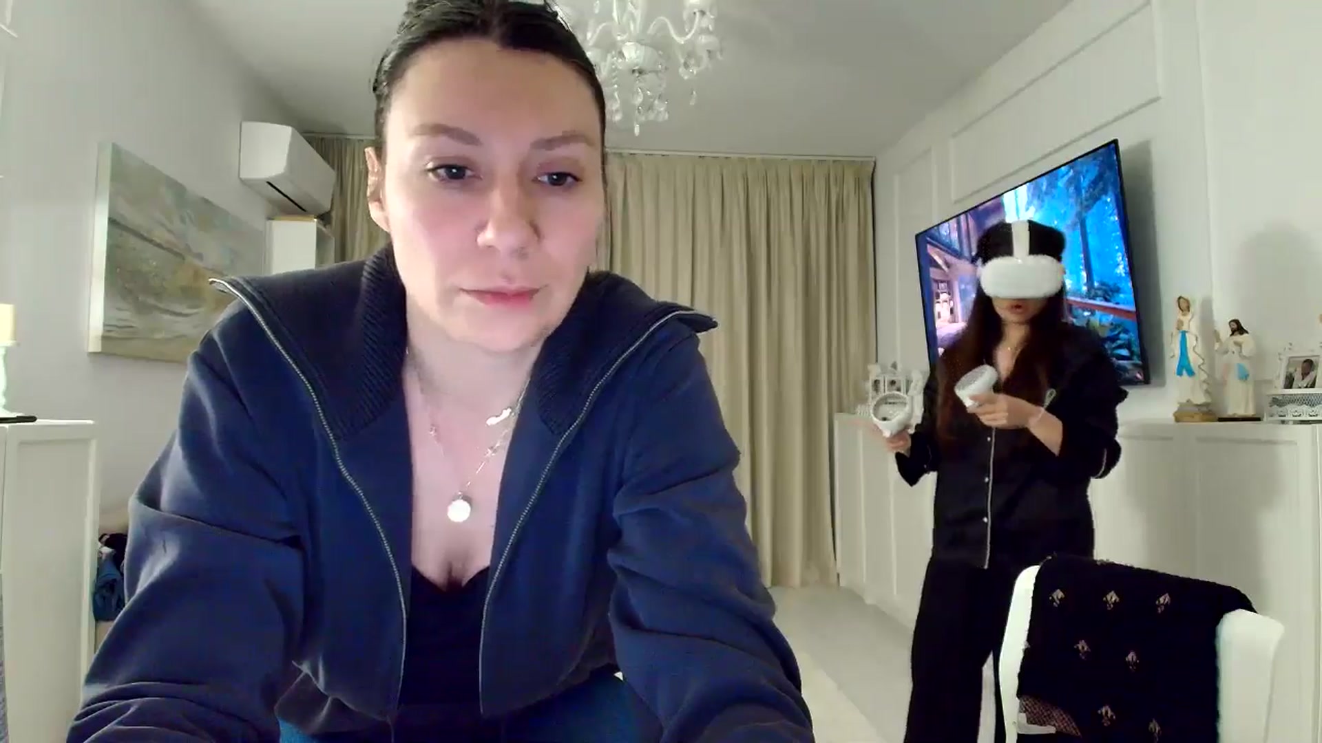 Gallery image thumbnail from ItsEvie's myfreecams stream on, 04/10/2026, 22:28 image 10 of 20