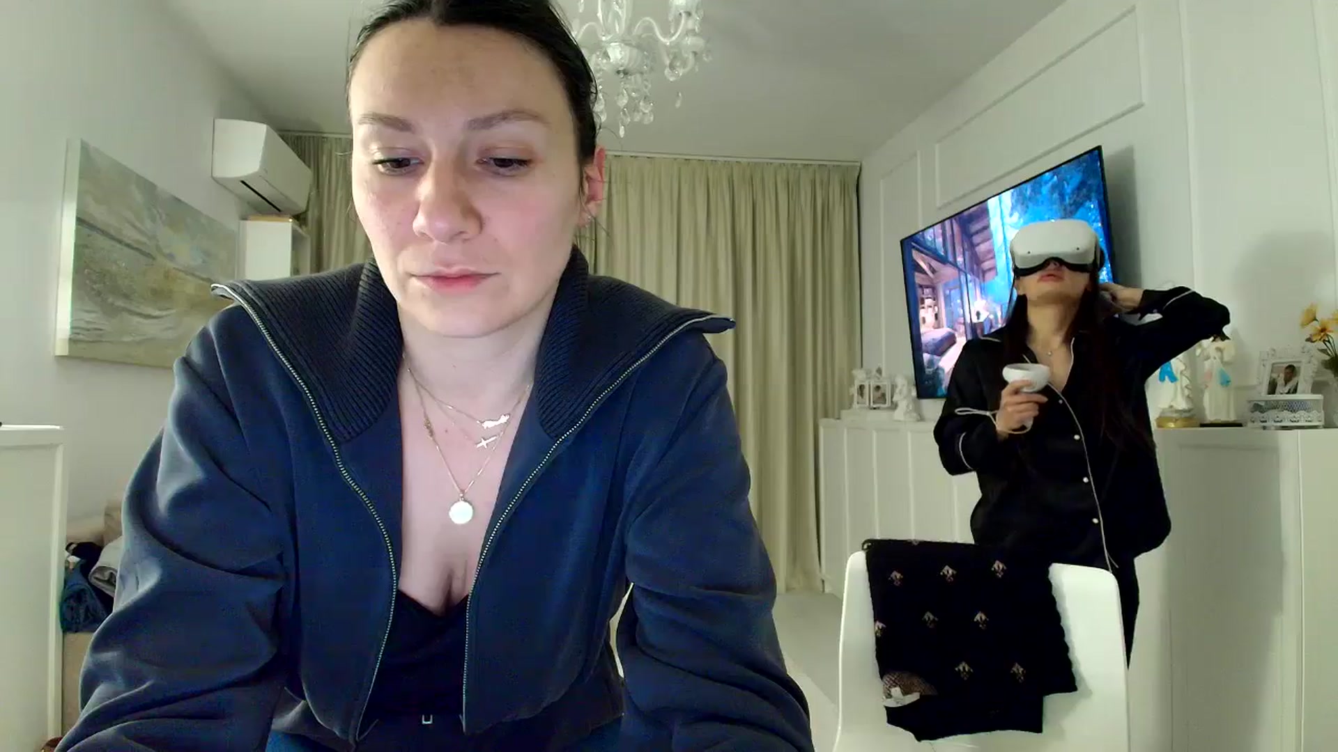 Gallery image thumbnail from ItsEvie's myfreecams stream on, 04/10/2026, 22:28 image 7 of 20