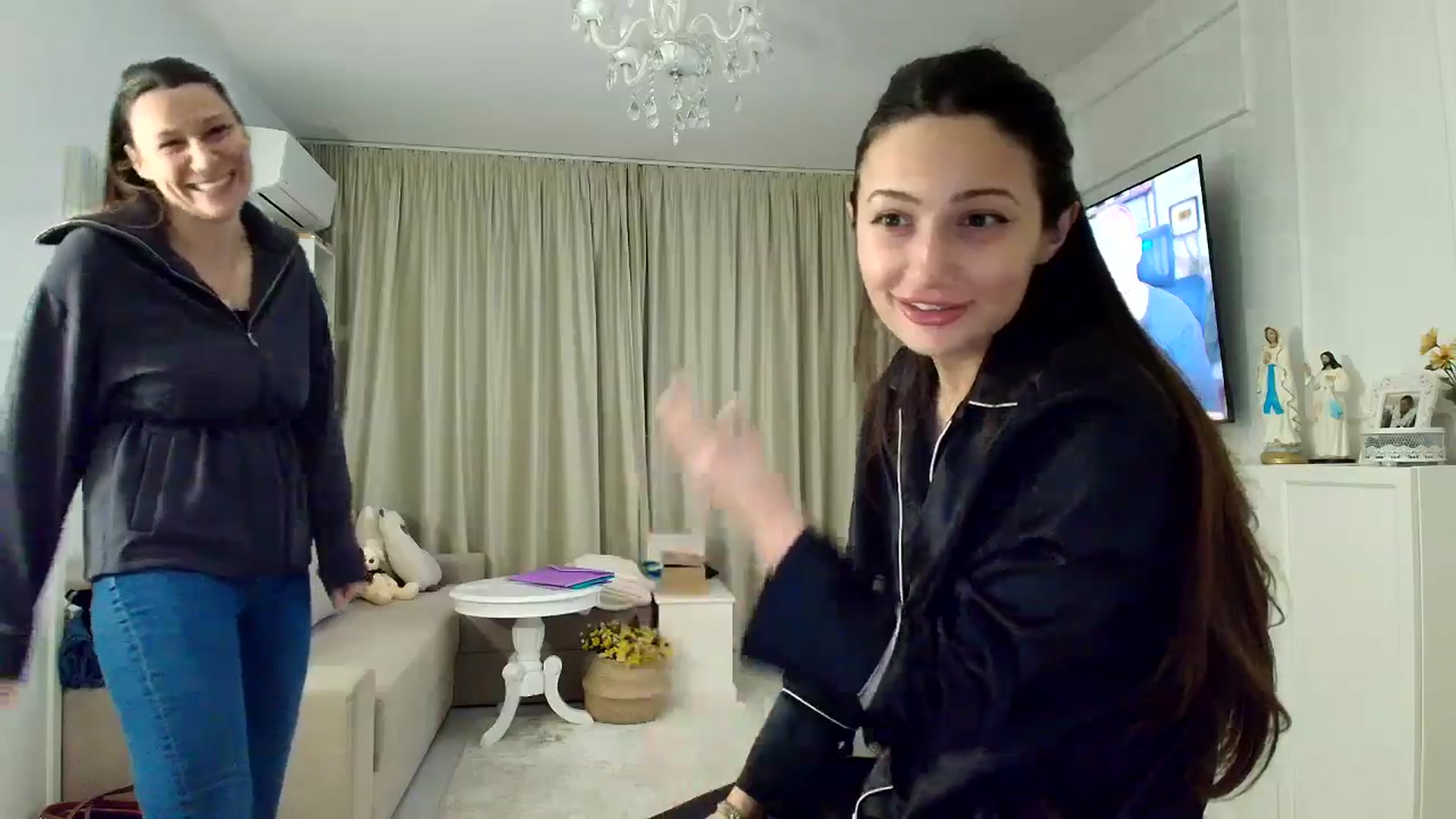 Gallery image thumbnail from ItsEvie's myfreecams stream on, 04/10/2026, 22:58 image 13 of 20
