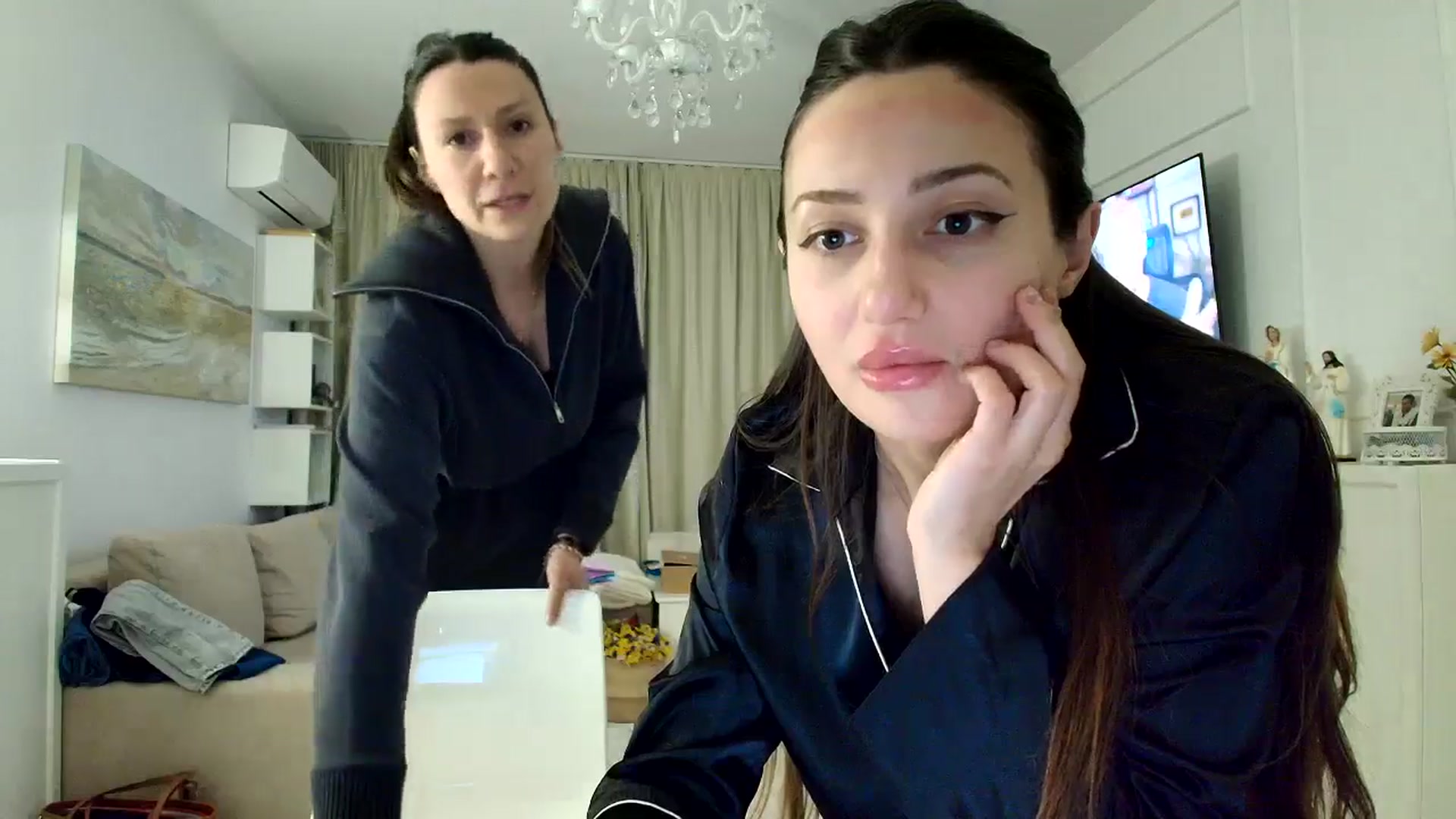 Gallery image thumbnail from ItsEvie's myfreecams stream on, 04/10/2026, 22:58 image 11 of 20