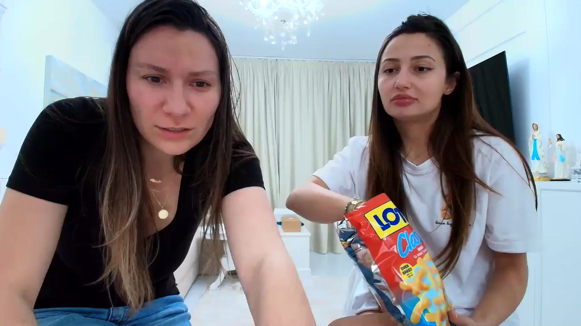Gallery image thumbnail from ItsEvie's myfreecams stream on, 04/13/2026, 22:36 image 5 of 20