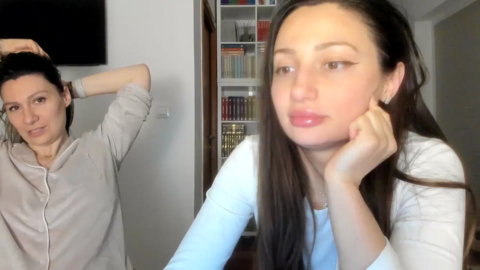 Gallery image thumbnail from ItsEvie's myfreecams stream on, 04/23/2026, 22:43 image 1 of 20