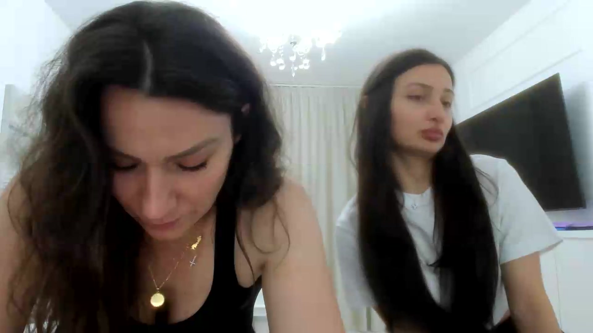 Gallery image thumbnail from ItsEvie's myfreecams stream on, 05/21/2026, 22:48 image 16 of 20