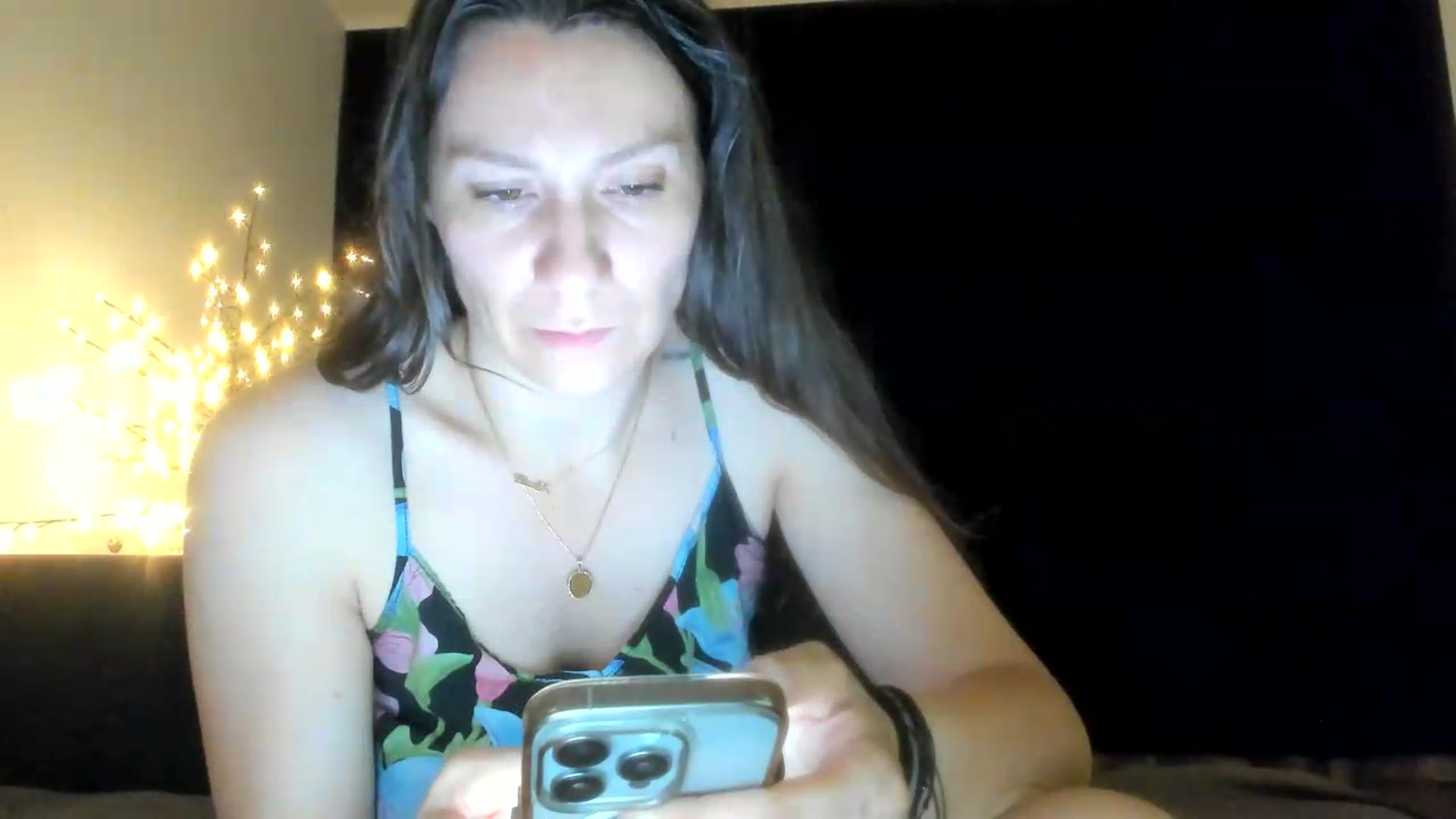 Gallery image thumbnail from ItsEvie's myfreecams stream on, 06/05/2026, 22:07 image 5 of 20