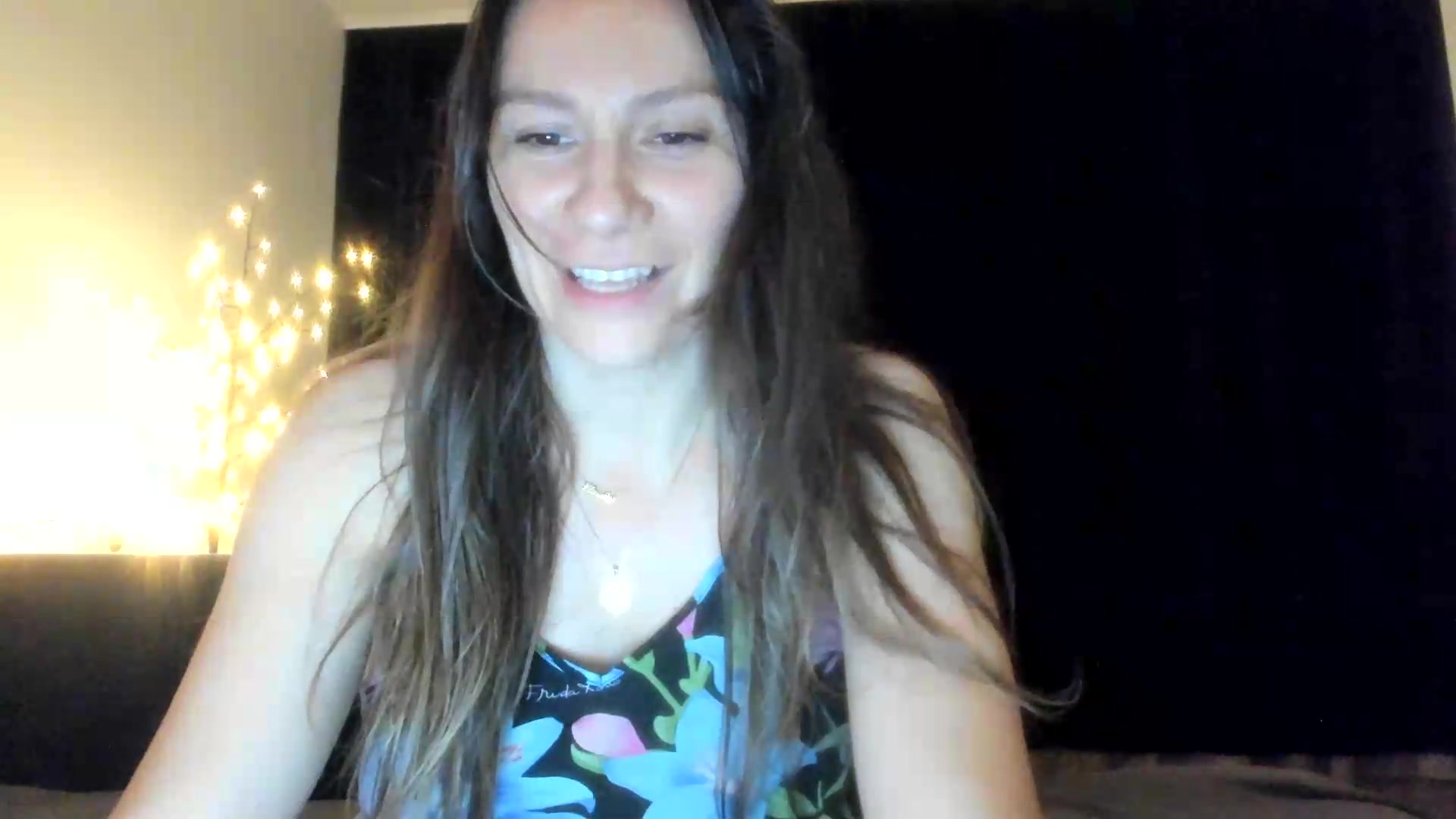 Gallery image thumbnail from ItsEvie's myfreecams stream on, 06/05/2026, 22:07 image 9 of 20