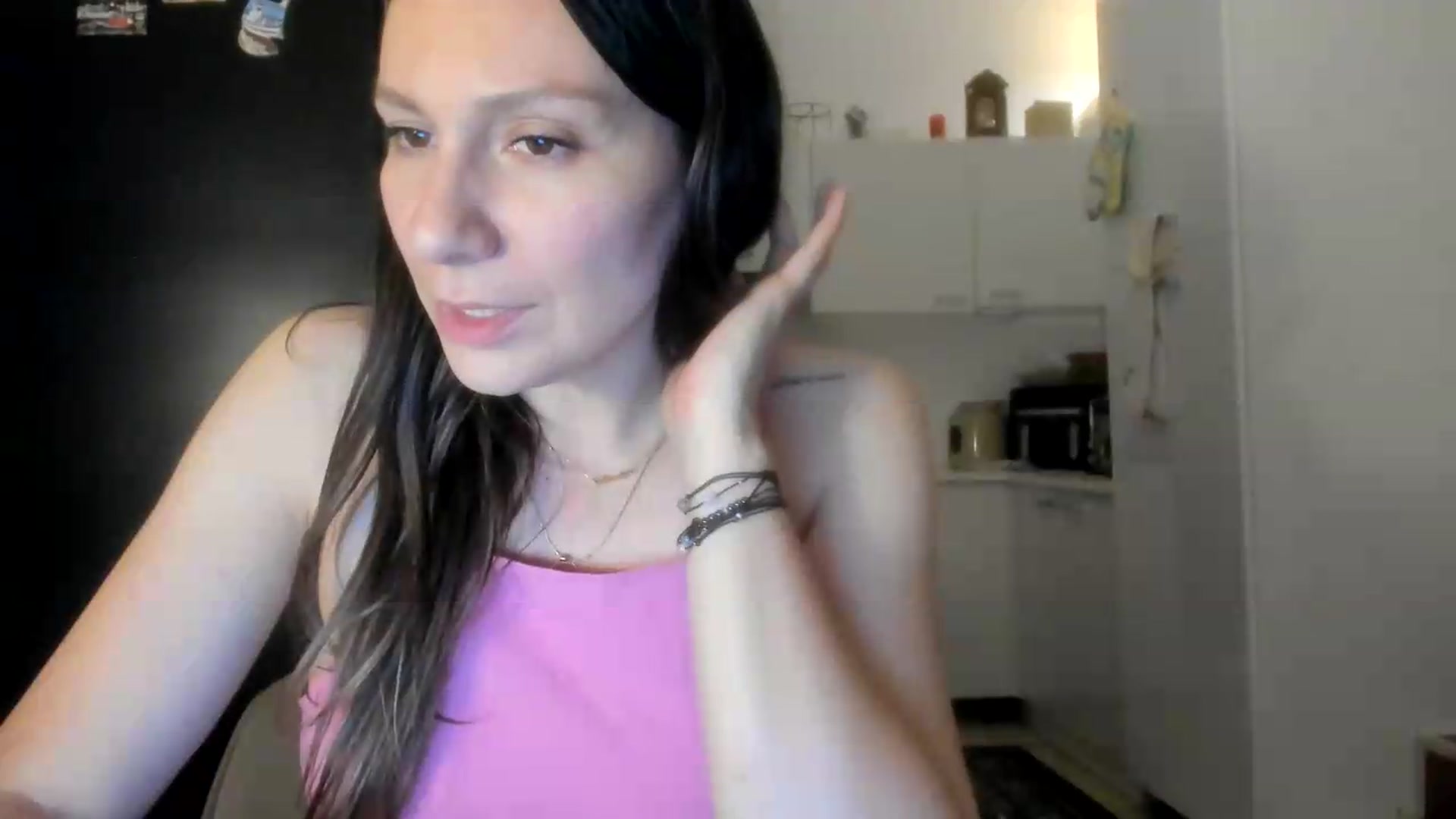 Gallery image thumbnail from ItsEvie's myfreecams stream on, 06/06/2026, 24:08 image 20 of 20