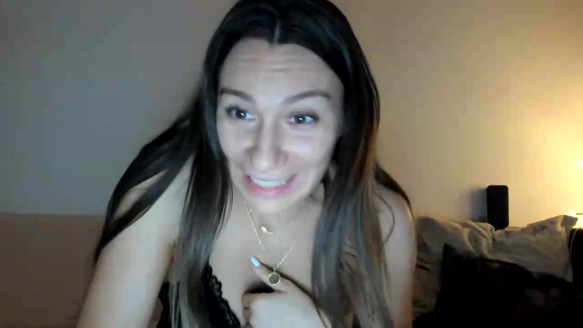 Gallery image thumbnail from ItsEvie's myfreecams stream on, 06/28/2026, 21:38 image 12 of 20