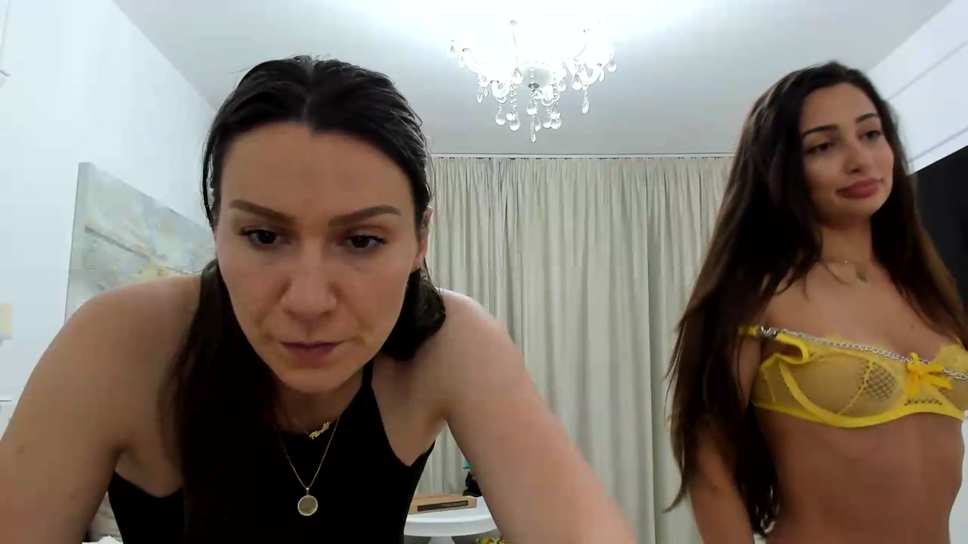 Gallery image thumbnail from ItsEvie's myfreecams stream on, 07/08/2026, 22:08 image 16 of 20