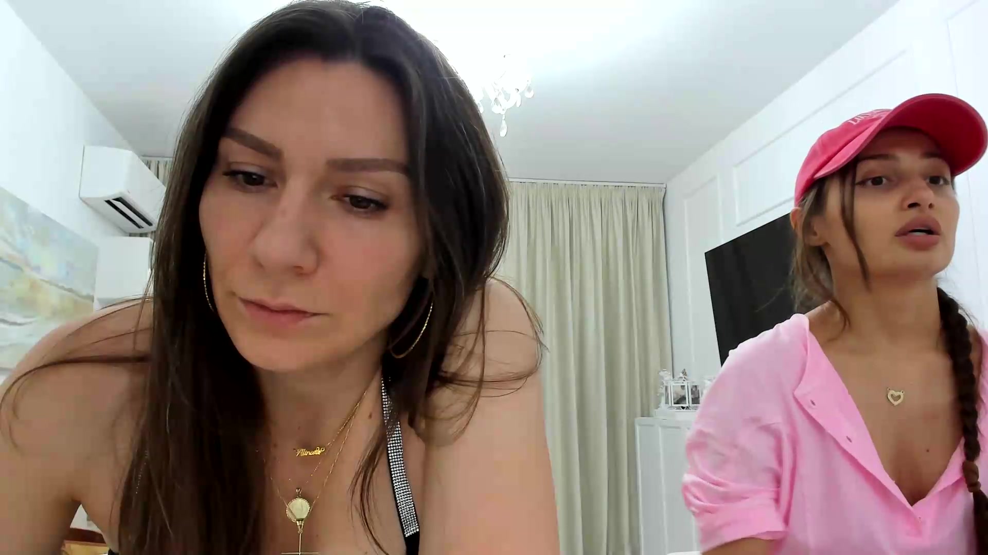 Gallery image thumbnail from ItsEvie's myfreecams stream on, 08/23/2026, 16:06 image 14 of 20
