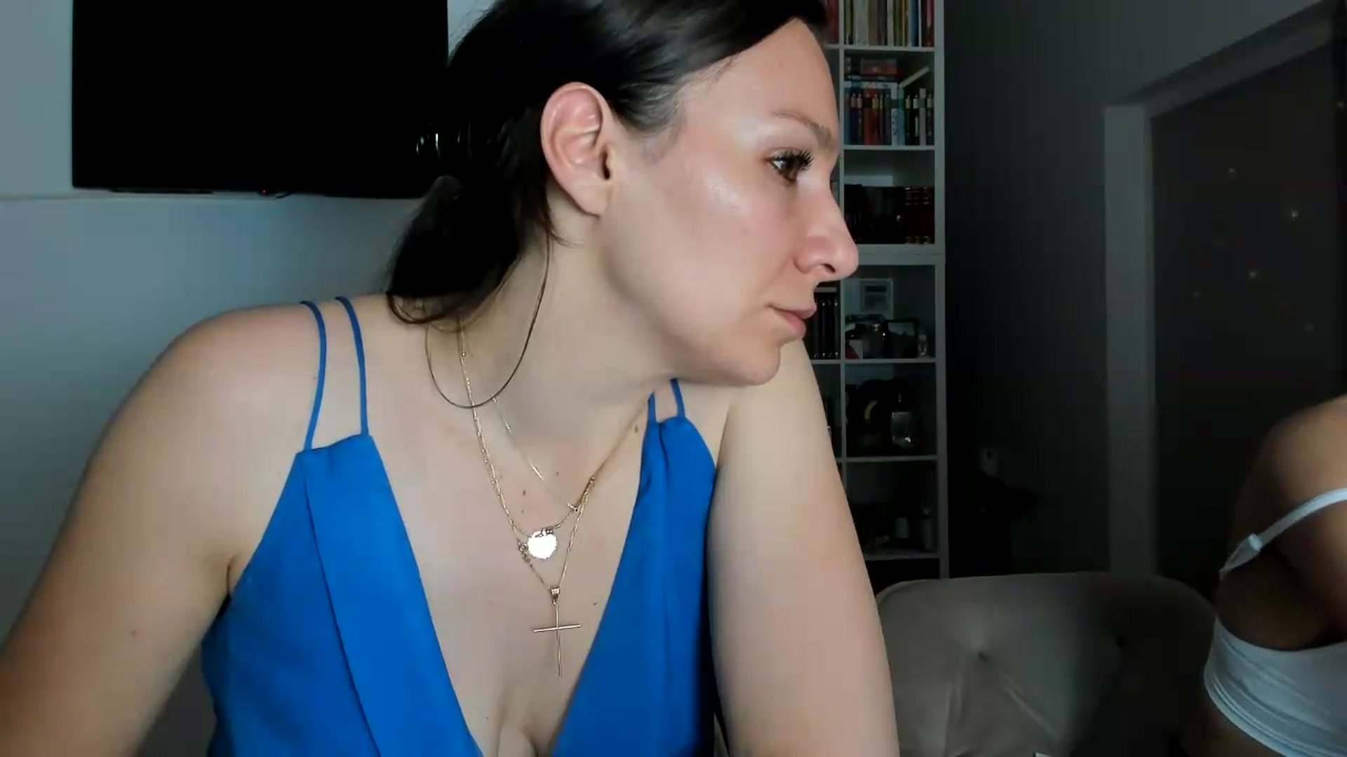 Gallery image thumbnail from ItsEvie's myfreecams stream on, 08/26/2026, 24:06 image 7 of 20