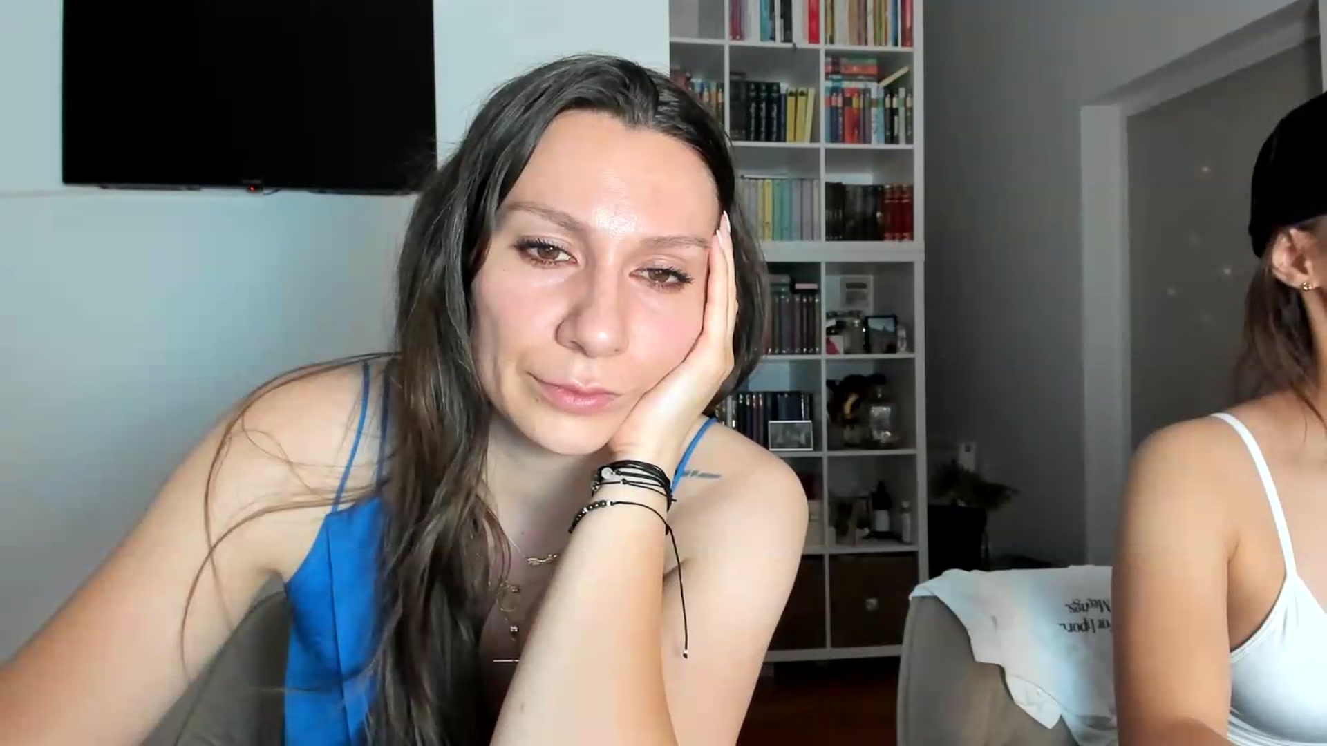 Gallery image thumbnail from ItsEvie's myfreecams stream on, 08/26/2026, 24:06 image 3 of 20