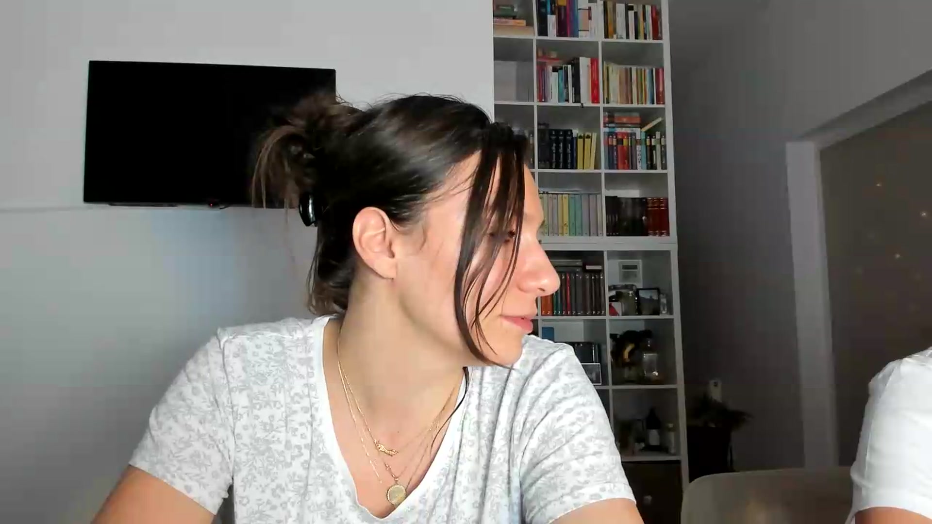 Gallery image thumbnail from ItsEvie's myfreecams stream on, 08/26/2026, 02:17 image 16 of 20
