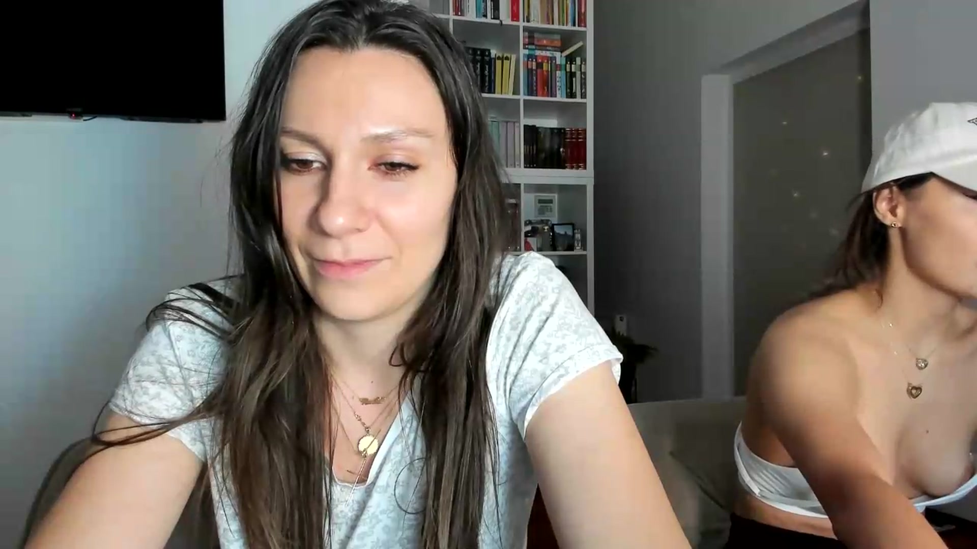 Gallery image thumbnail from ItsEvie's myfreecams stream on, 08/26/2026, 02:17 image 5 of 20