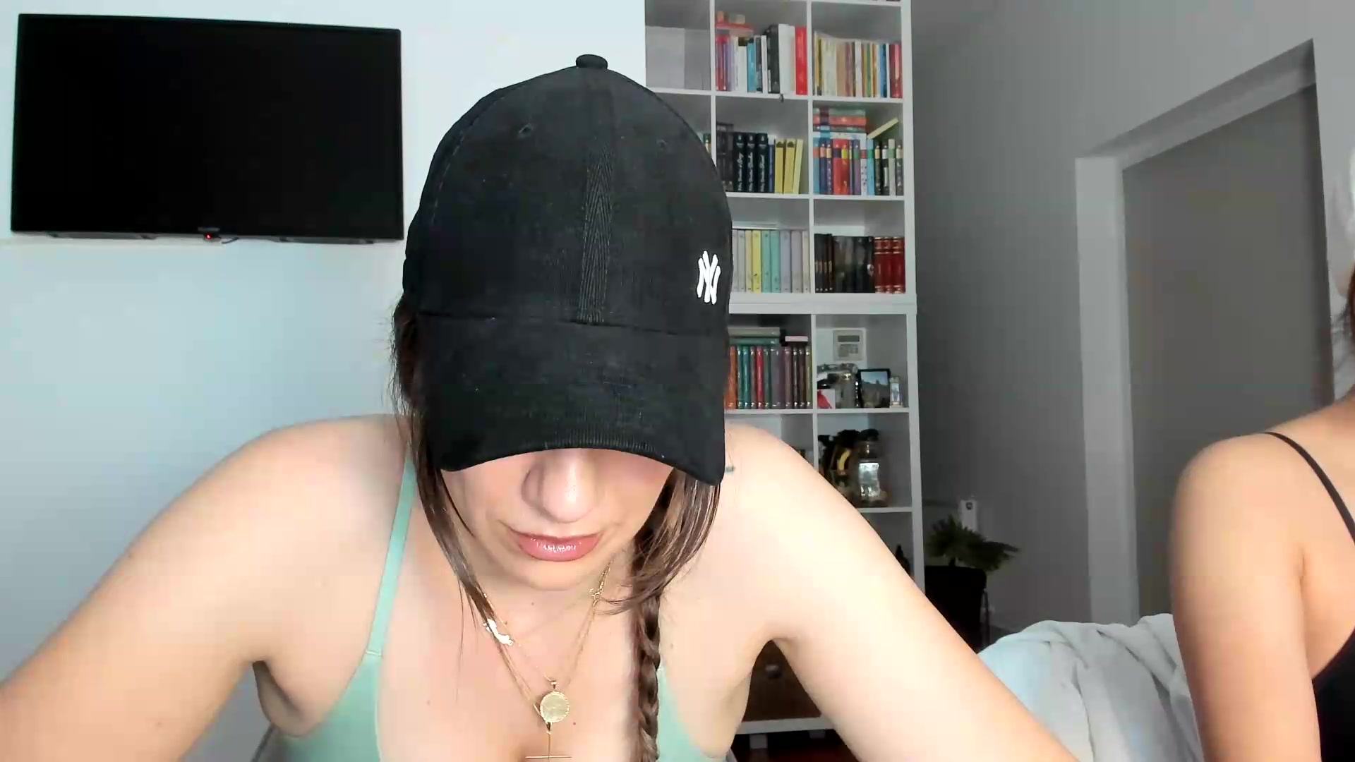 Gallery image thumbnail from ItsEvie's myfreecams stream on, 08/29/2026, 22:20 image 13 of 20