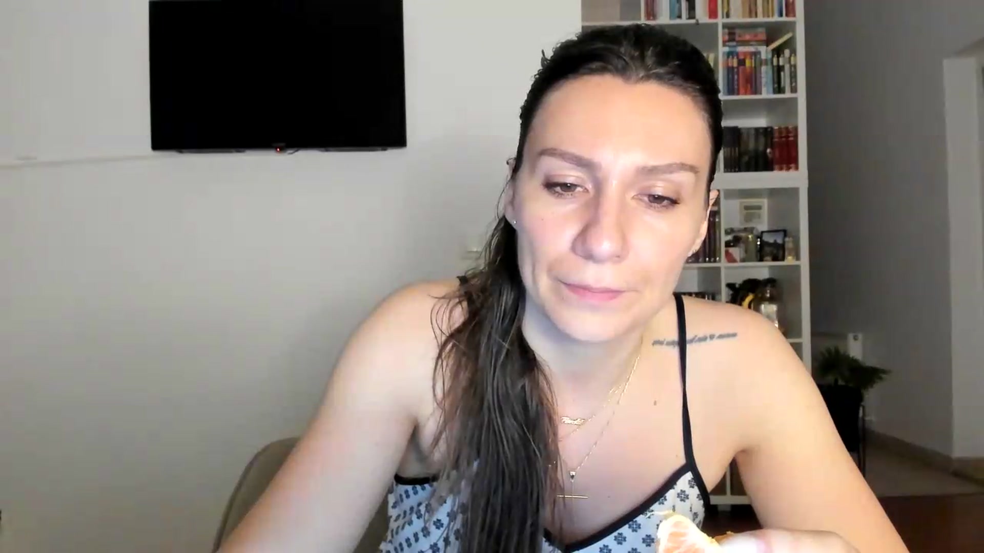 Gallery image thumbnail from ItsEvie's myfreecams stream on, 08/31/2026, 01:57 image 20 of 20