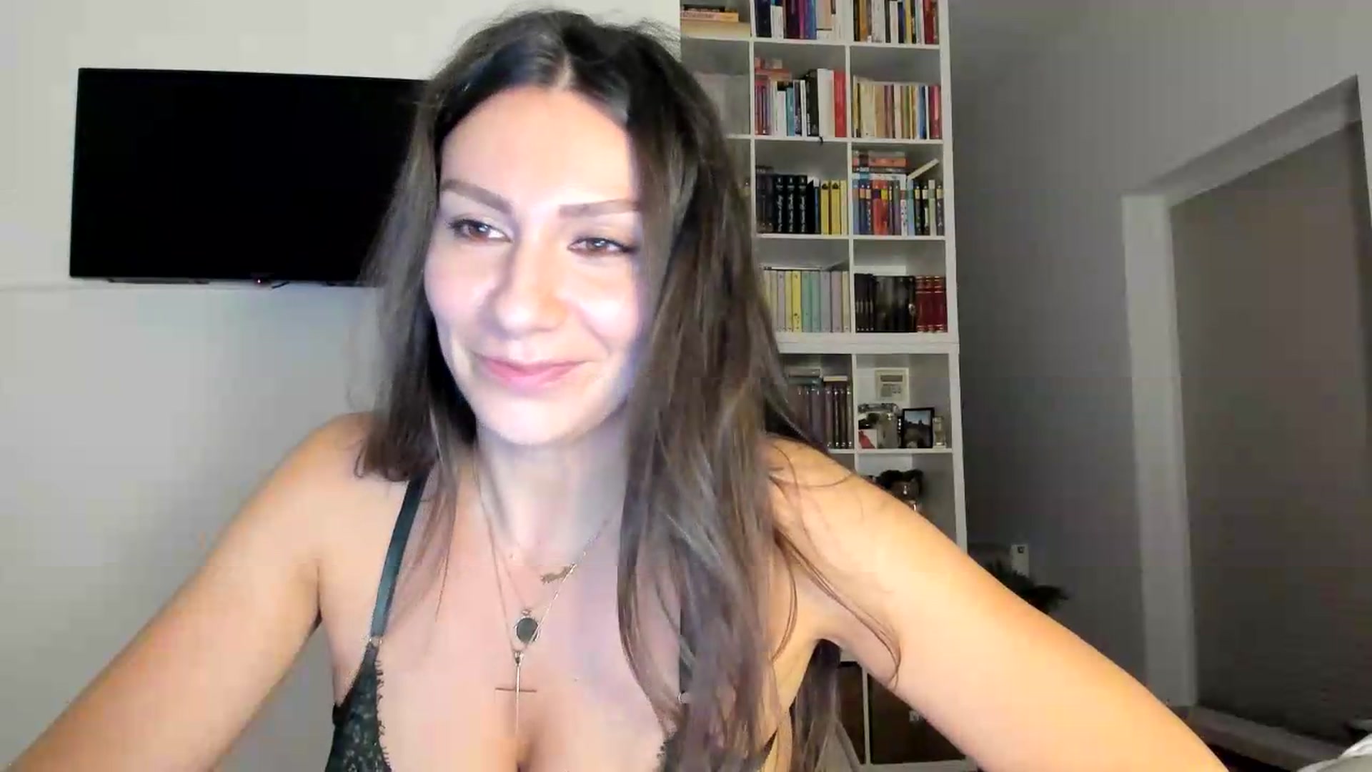 Gallery image thumbnail from ItsEvie's myfreecams stream on, 09/04/2026, 01:23 image 7 of 20