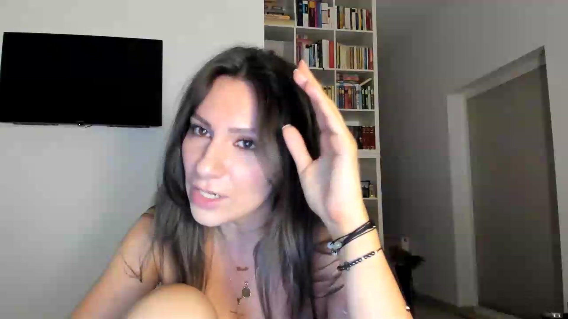 Gallery image thumbnail from ItsEvie's myfreecams stream on, 09/04/2026, 01:23 image 10 of 20