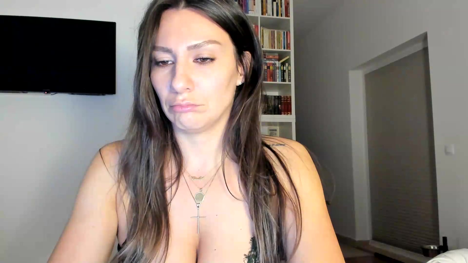 Gallery image thumbnail from ItsEvie's myfreecams stream on, 09/04/2026, 01:23 image 13 of 20