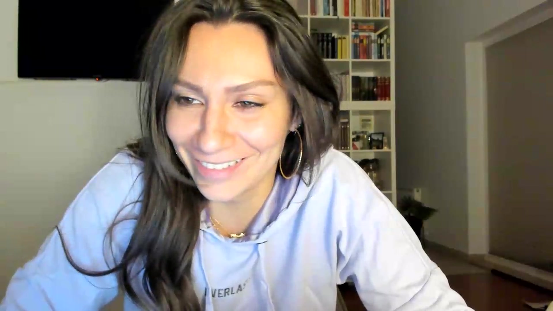 Gallery image thumbnail from ItsEvie's myfreecams stream on, 09/05/2026, 24:00 image 3 of 20