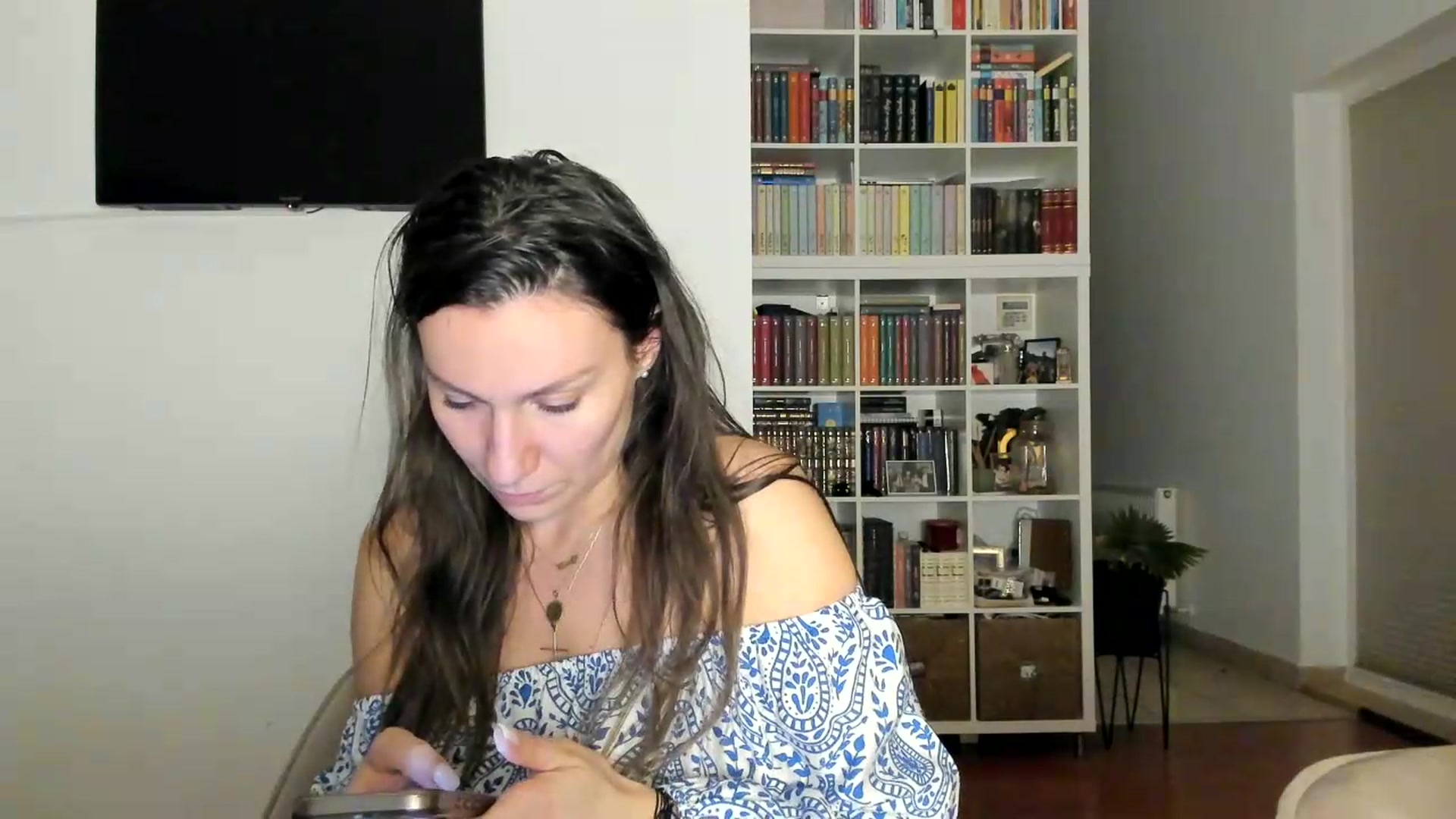 Gallery image thumbnail from ItsEvie's myfreecams stream on, 09/07/2026, 23:11 image 6 of 20