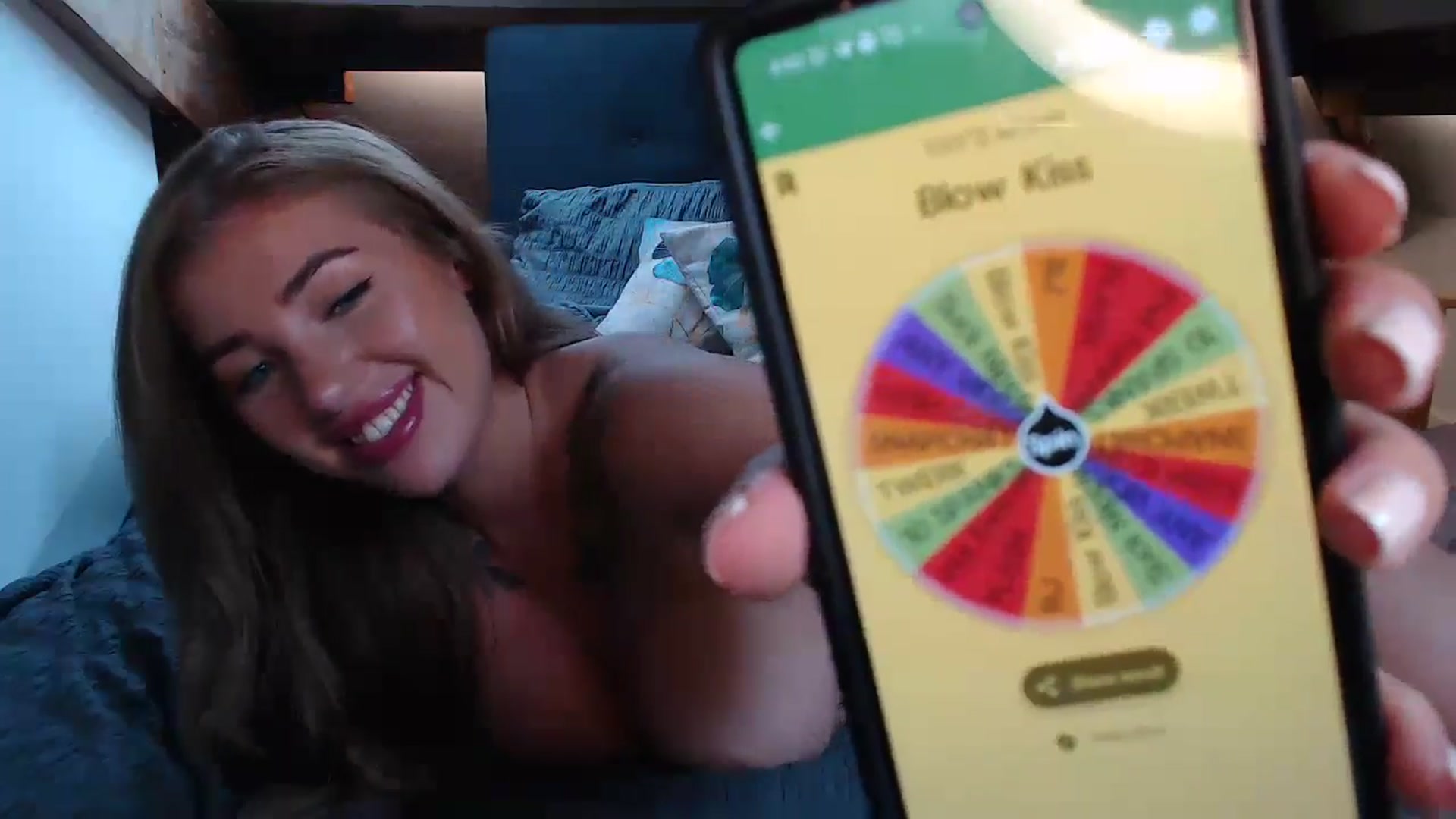 Gallery image thumbnail from ItsFayday's myfreecams stream on, 05/21/2024, 15:56 image 13 of 20