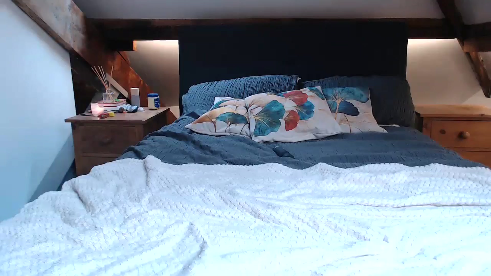 Gallery image thumbnail from ItsFayday's myfreecams stream on, 05/24/2024, 16:28 image 16 of 20
