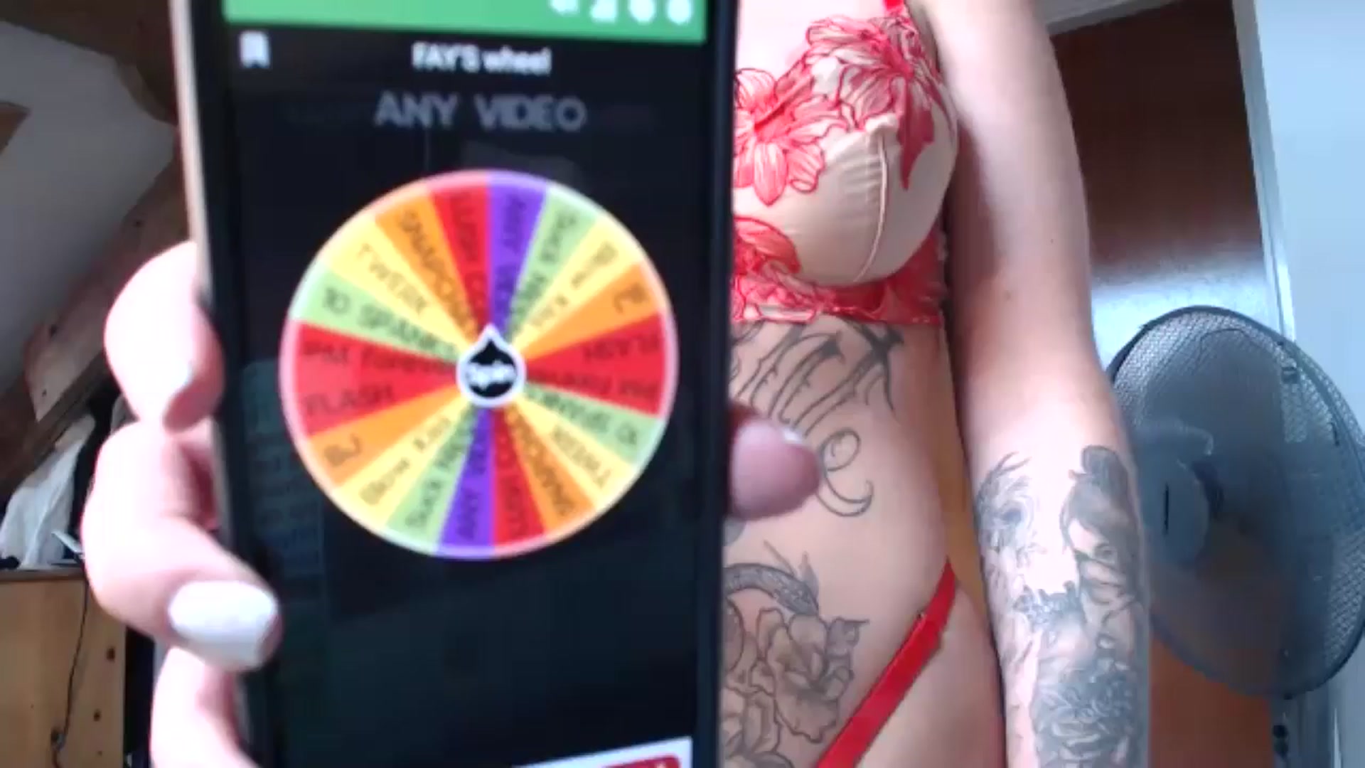 Gallery image thumbnail from ItsFayday's myfreecams stream on, 05/30/2024, 18:11 image 1 of 20