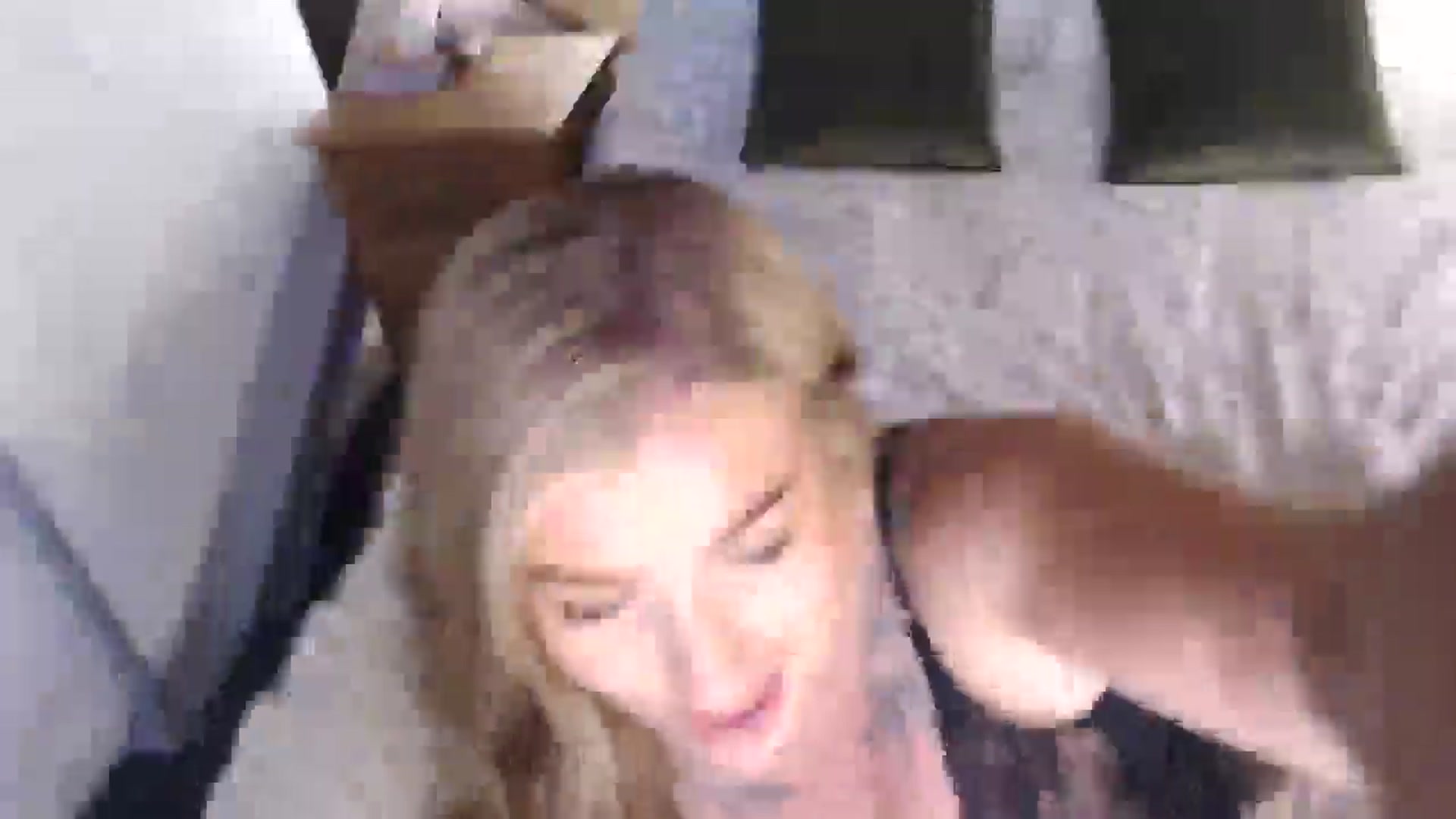 Gallery image thumbnail from ItsFayday's myfreecams stream on, 07/10/2024, 13:56 image 9 of 20
