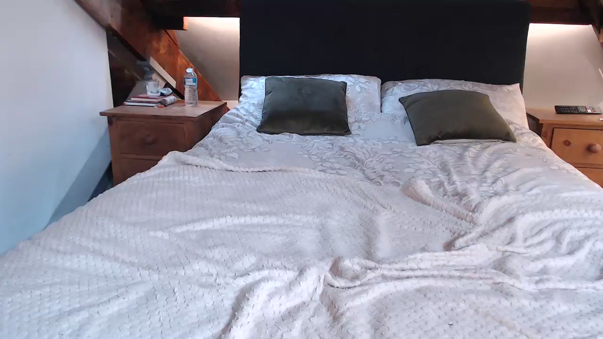 Gallery image thumbnail from ItsFayday's myfreecams stream on, 07/24/2024, 15:10 image 17 of 20