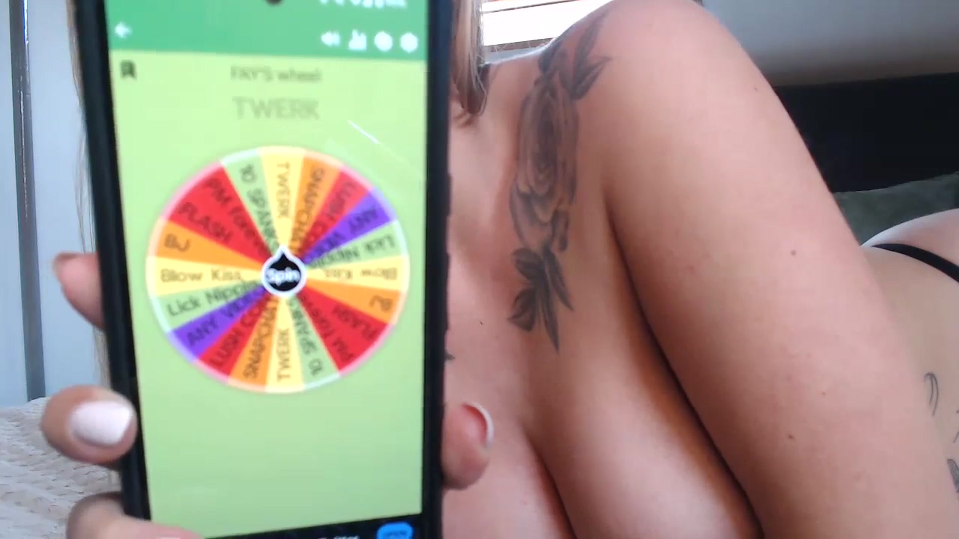 Gallery image thumbnail from ItsFayday's myfreecams stream on, 08/07/2024, 16:57 image 12 of 20