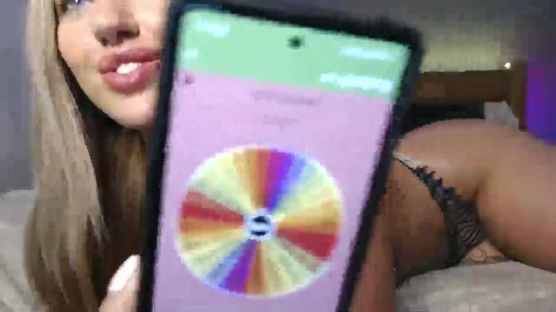 Gallery image thumbnail from ItsFayday's myfreecams stream on, 08/13/2024, 17:01 image 20 of 20