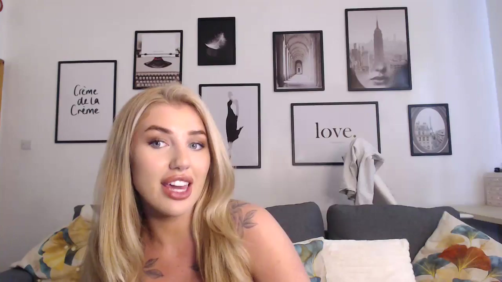 Gallery image thumbnail from ItsFayday's myfreecams stream on, 09/16/2024, 17:04 image 9 of 20