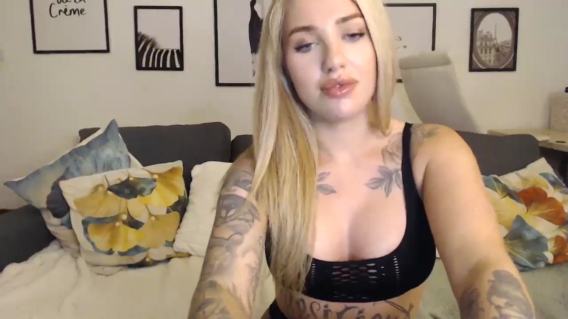 Gallery image thumbnail from ItsFayday's myfreecams stream on, 09/23/2024, 19:05 image 17 of 20