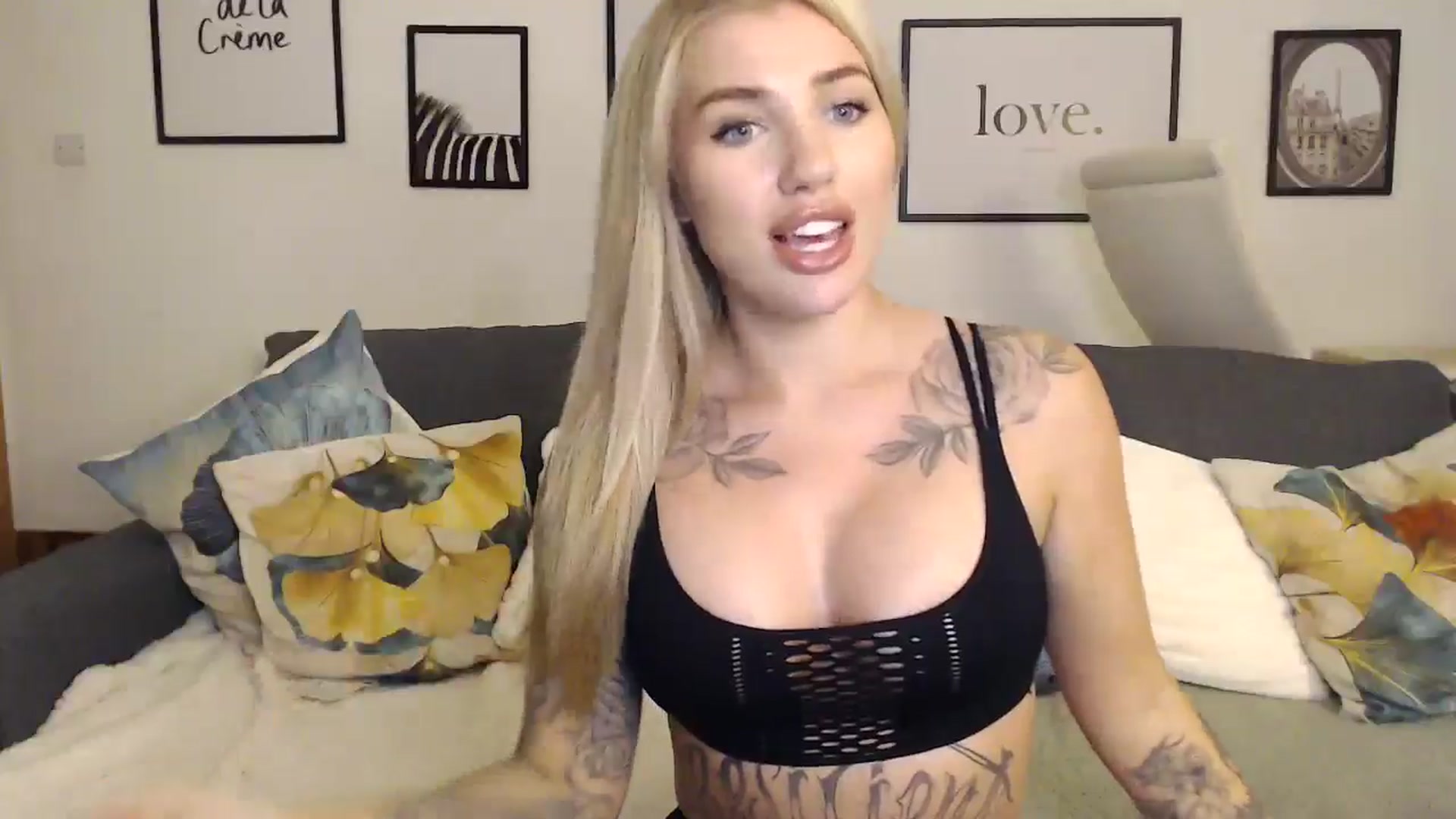 Gallery image thumbnail from ItsFayday's myfreecams stream on, 09/23/2024, 19:05 image 8 of 20