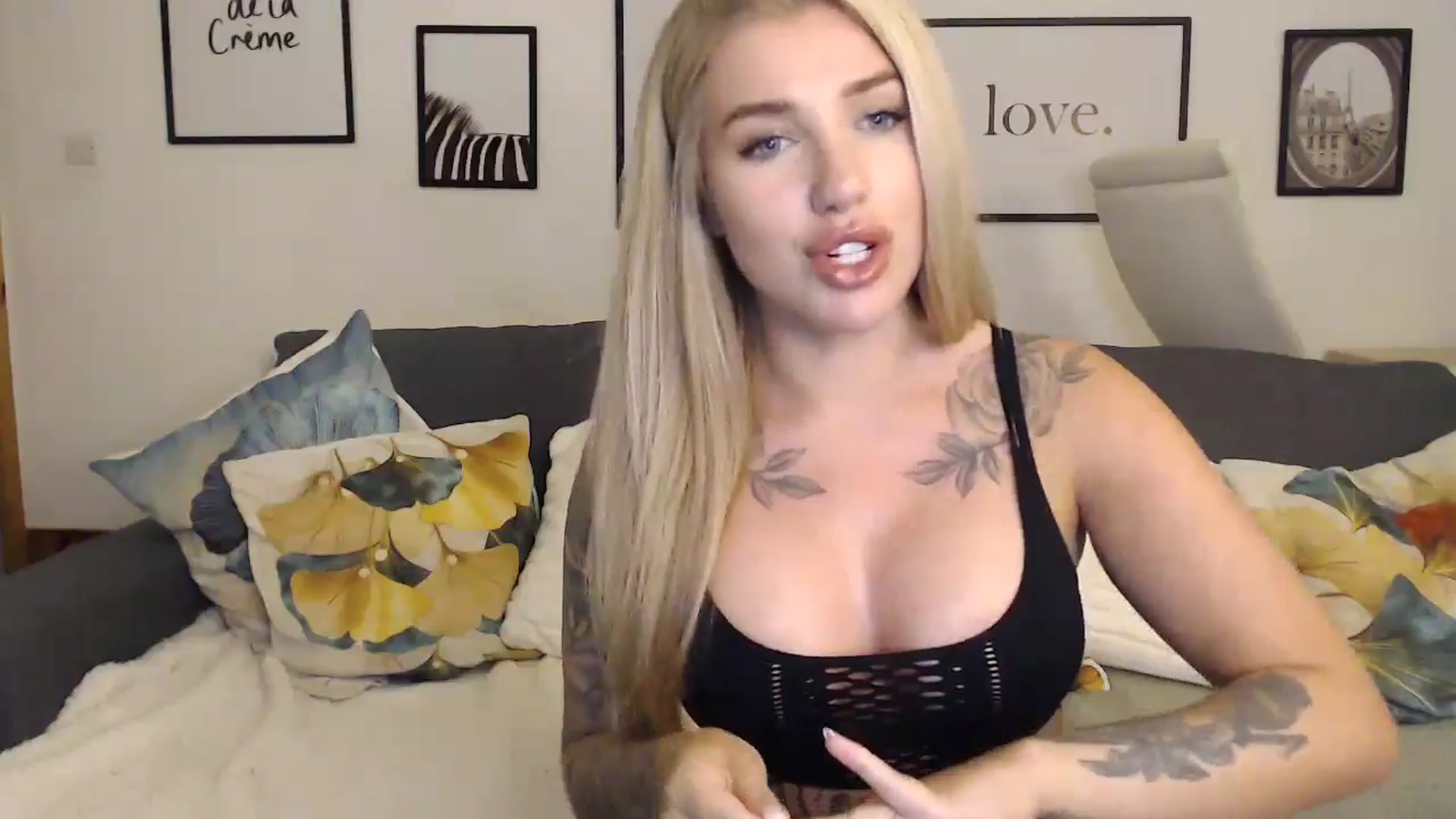 Gallery image thumbnail from ItsFayday's myfreecams stream on, 09/23/2024, 19:05 image 4 of 20