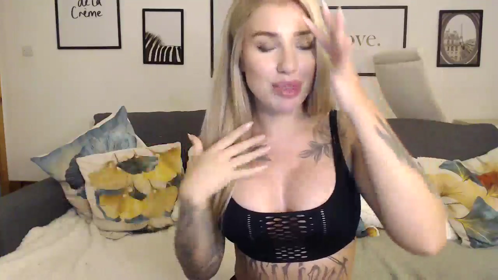 Gallery image thumbnail from ItsFayday's myfreecams stream on, 09/23/2024, 19:05 image 3 of 20