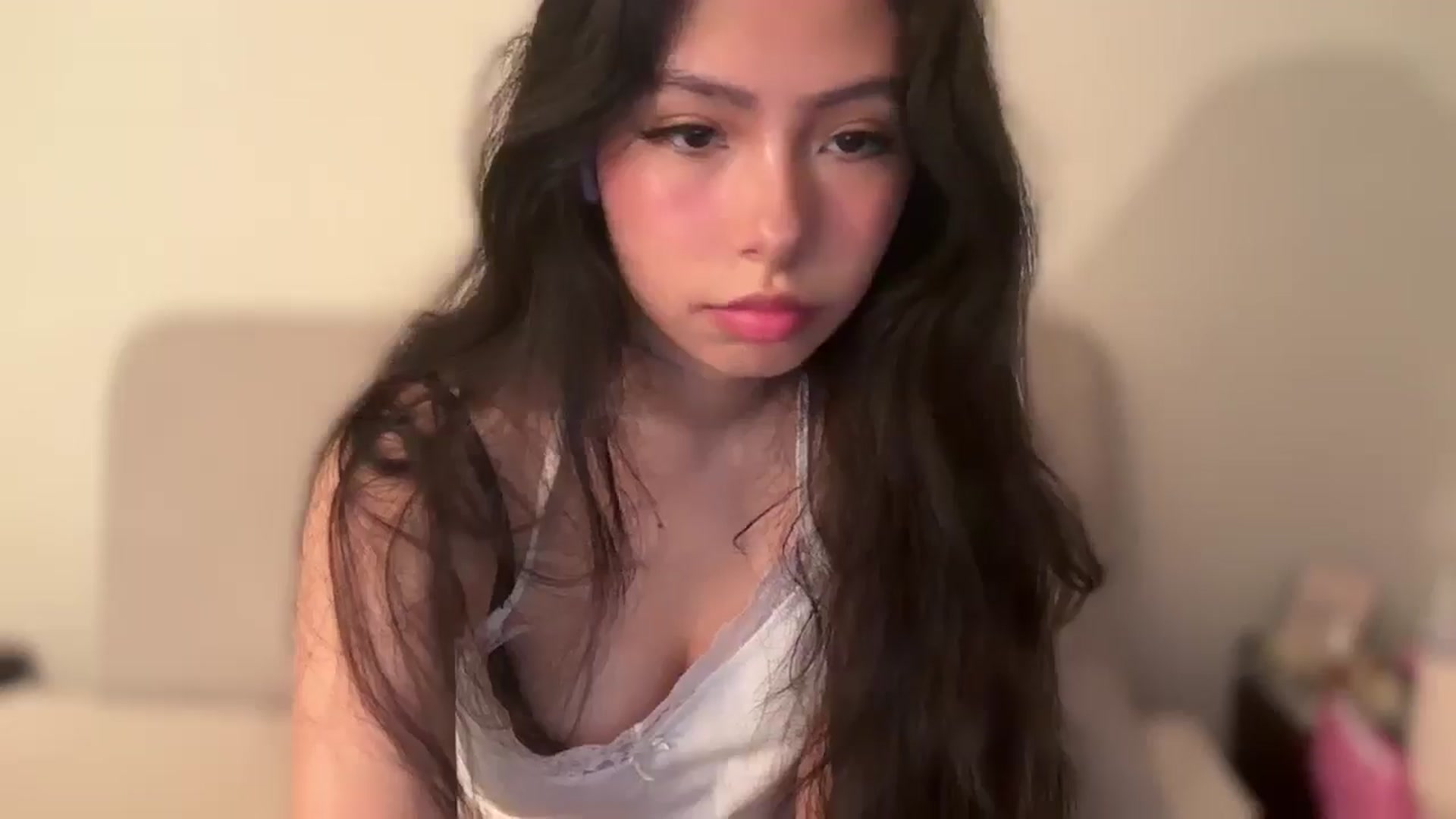Gallery image thumbnail from ItsGoddessMia's myfreecams stream on, 06/23/2025, 13:18 image 11 of 20