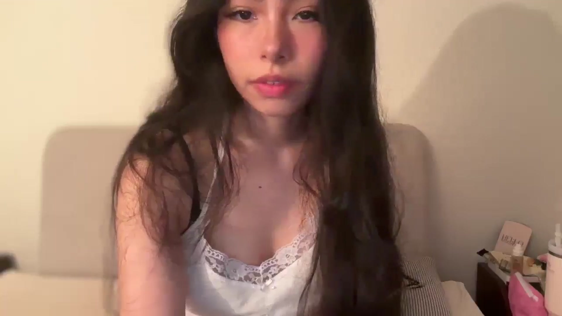 Gallery image thumbnail from ItsGoddessMia's myfreecams stream on, 06/23/2025, 13:18 image 10 of 20